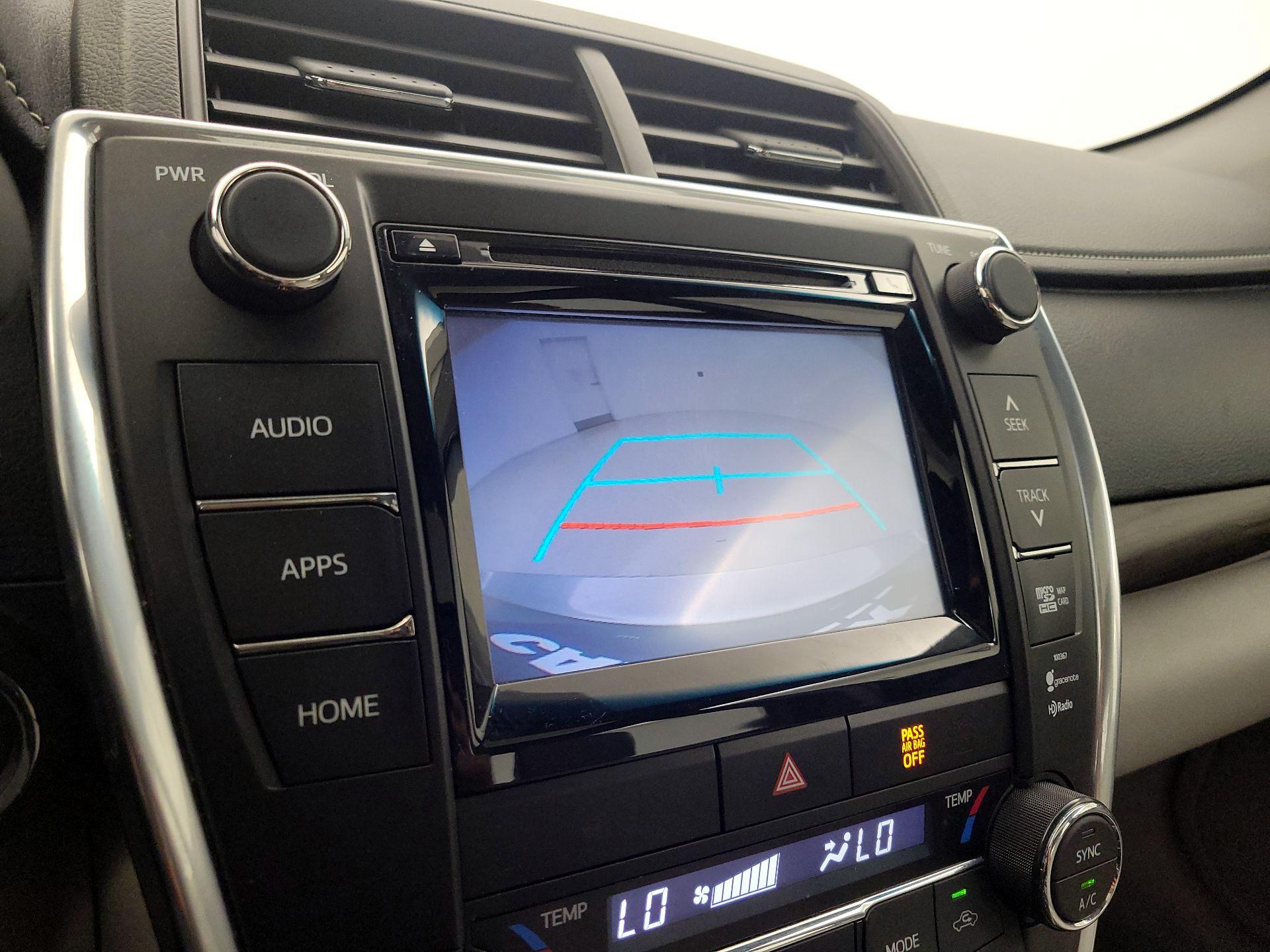 Thumbnail: 2015 Toyota Camry - 14