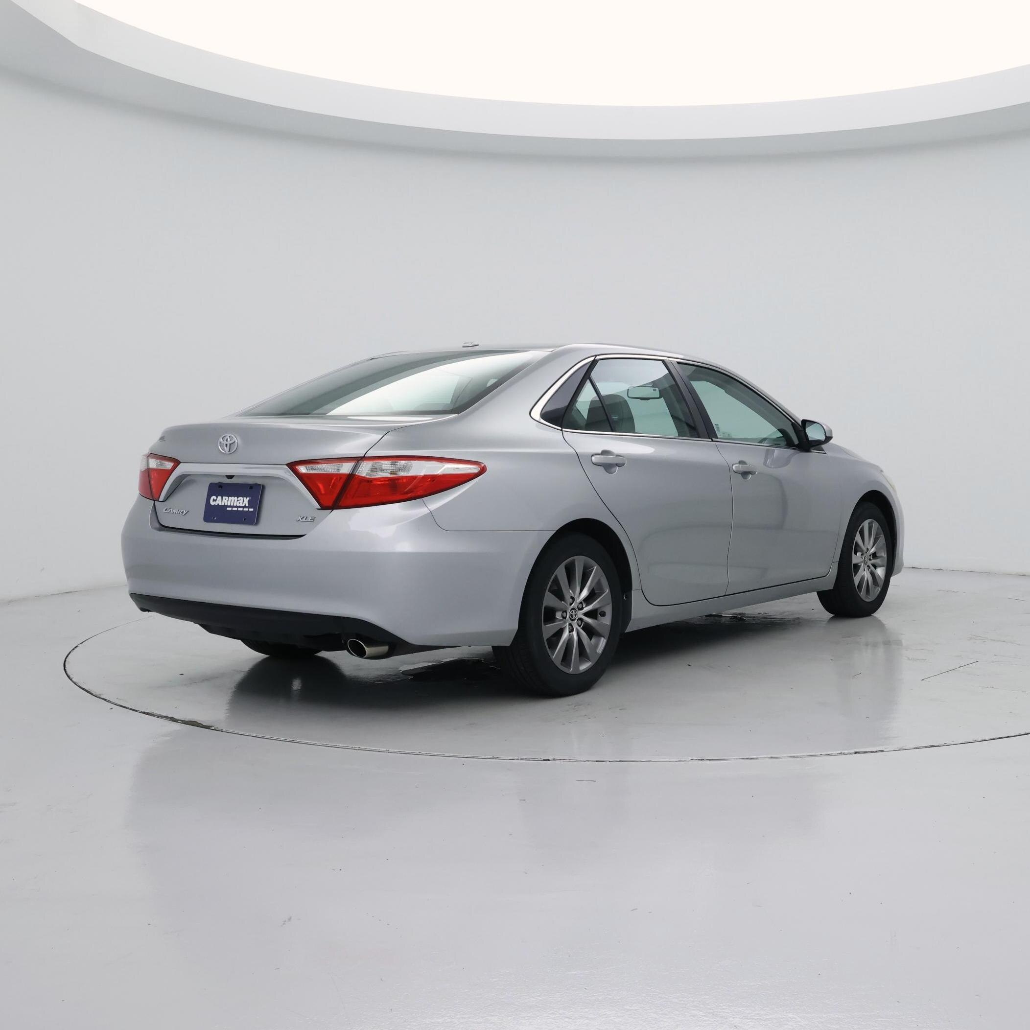 Thumbnail: 2015 Toyota Camry - 8