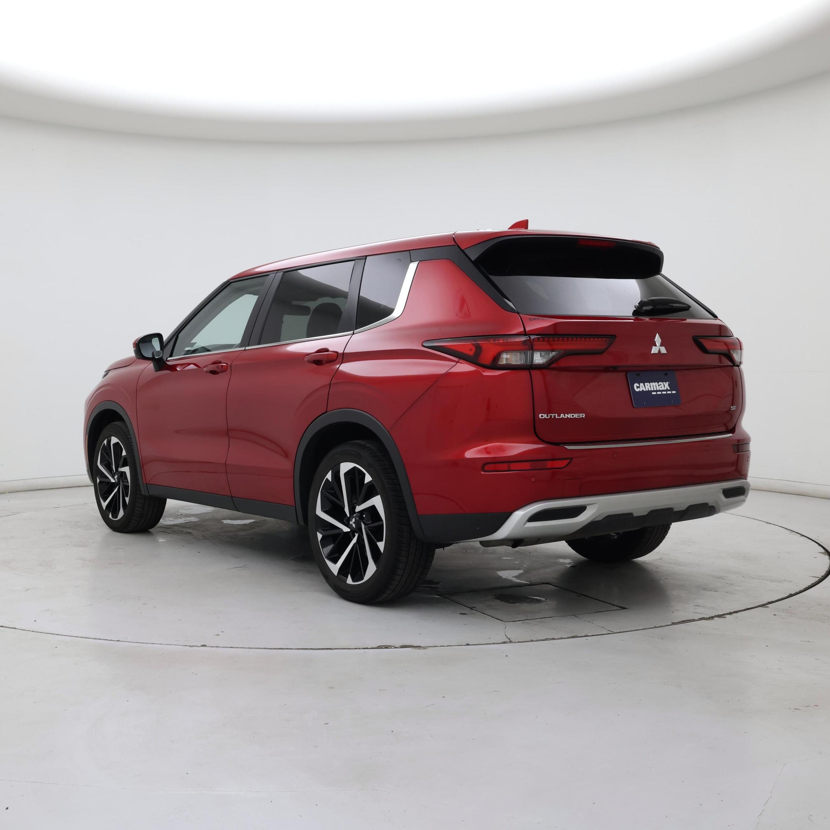 Thumbnail: 2024 Mitsubishi Outlander - 2