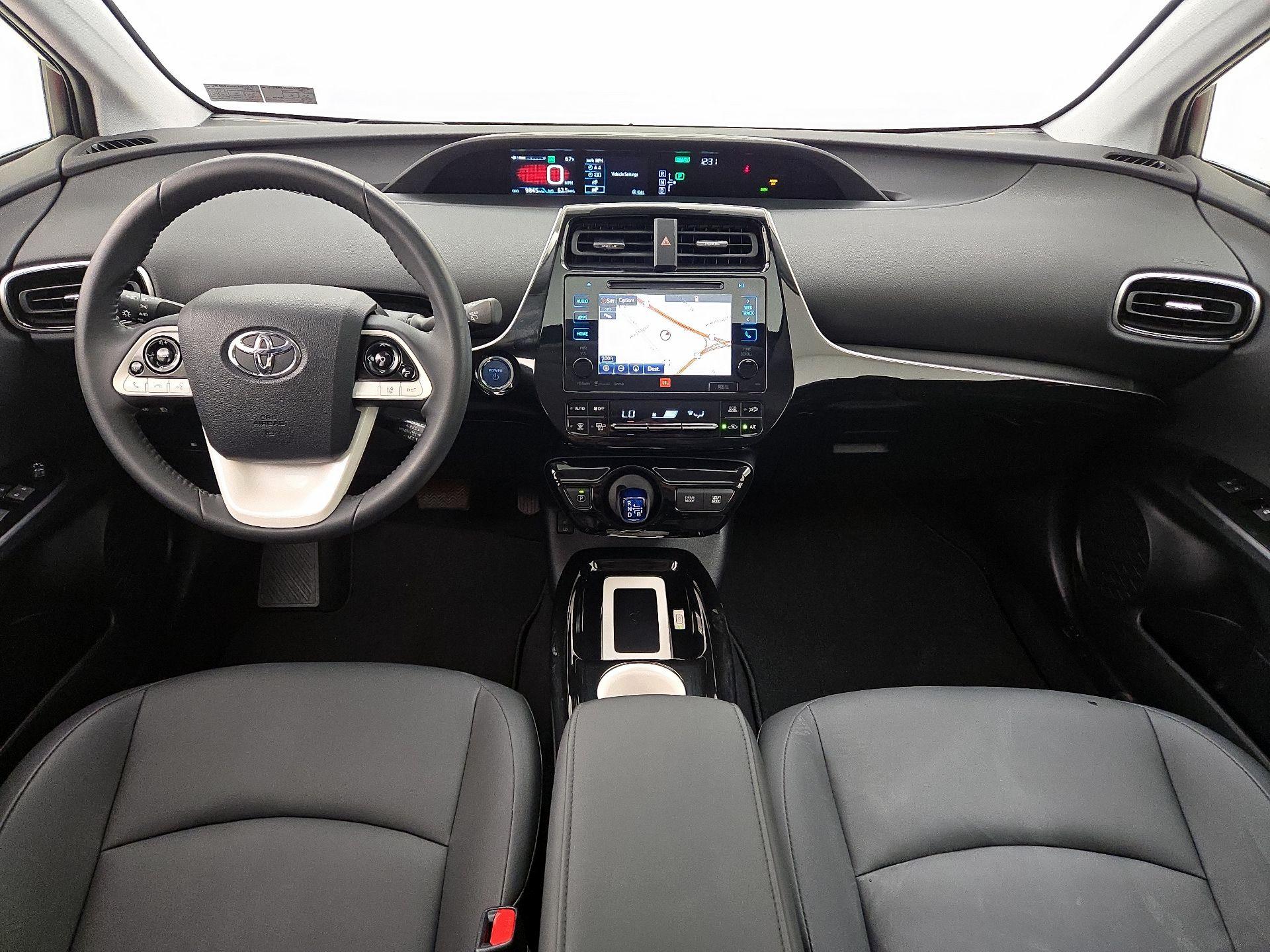 Thumbnail: 2016 Toyota Prius - 9