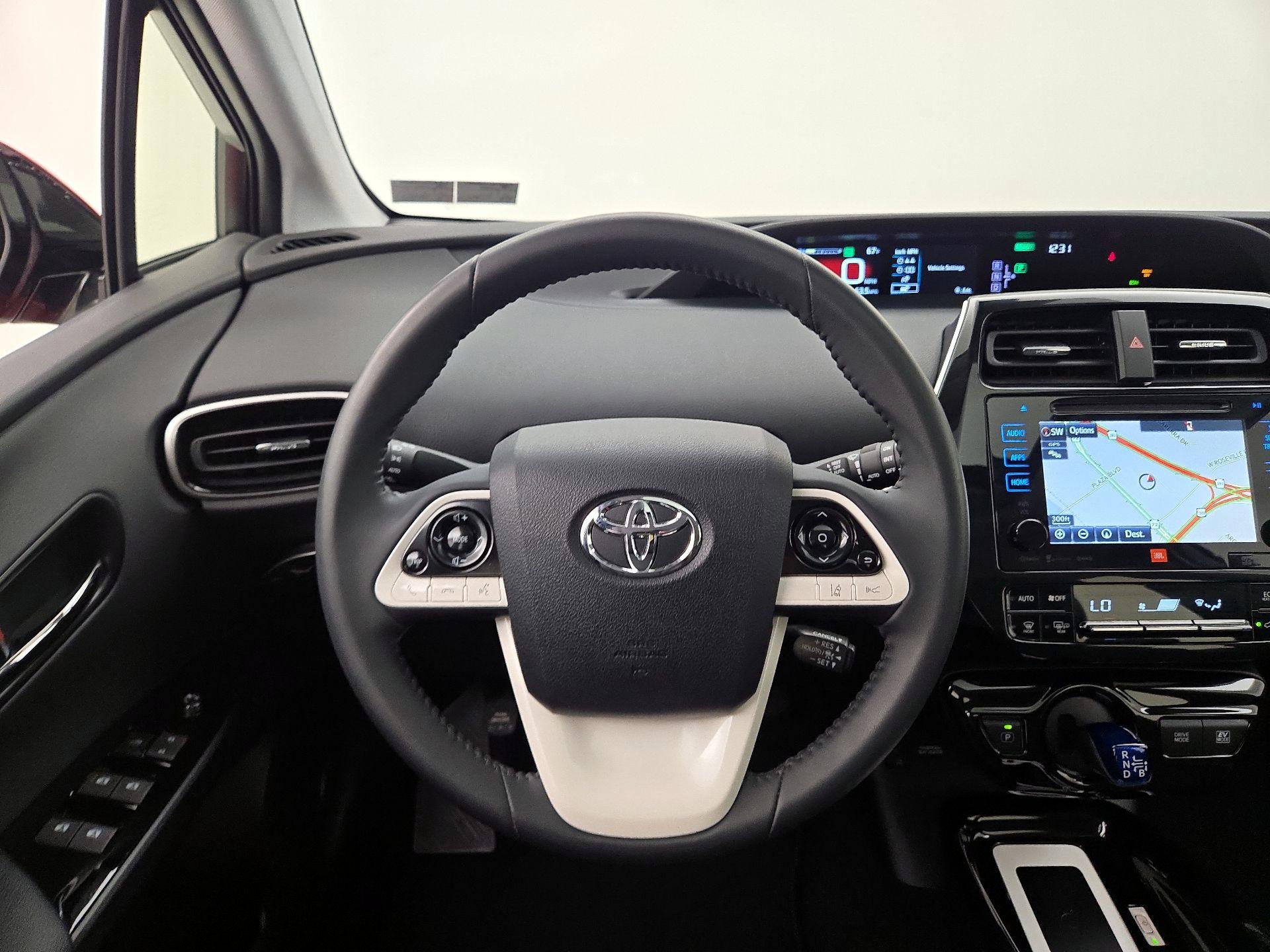 Thumbnail: 2016 Toyota Prius - 10