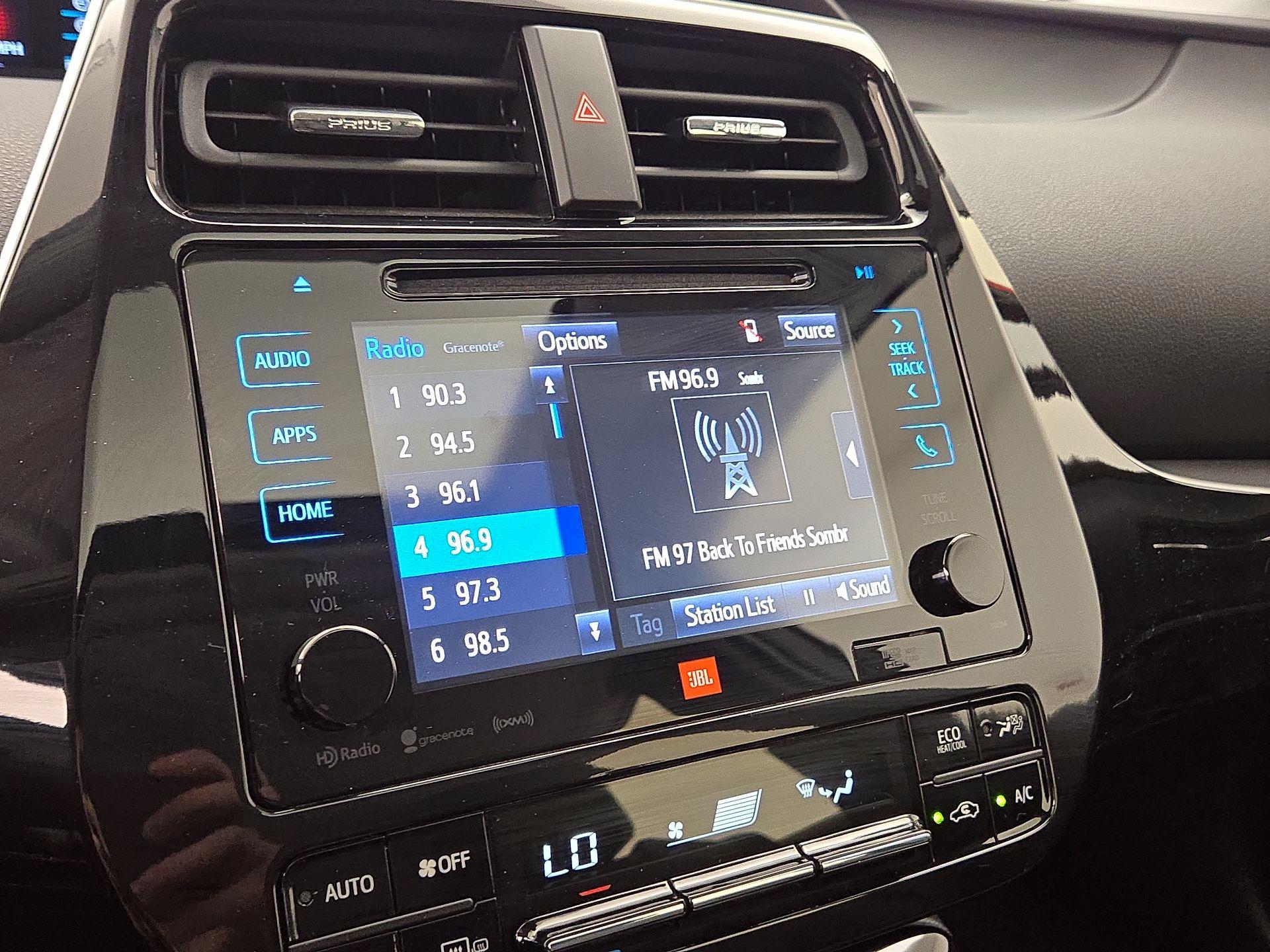 Thumbnail: 2016 Toyota Prius - 16