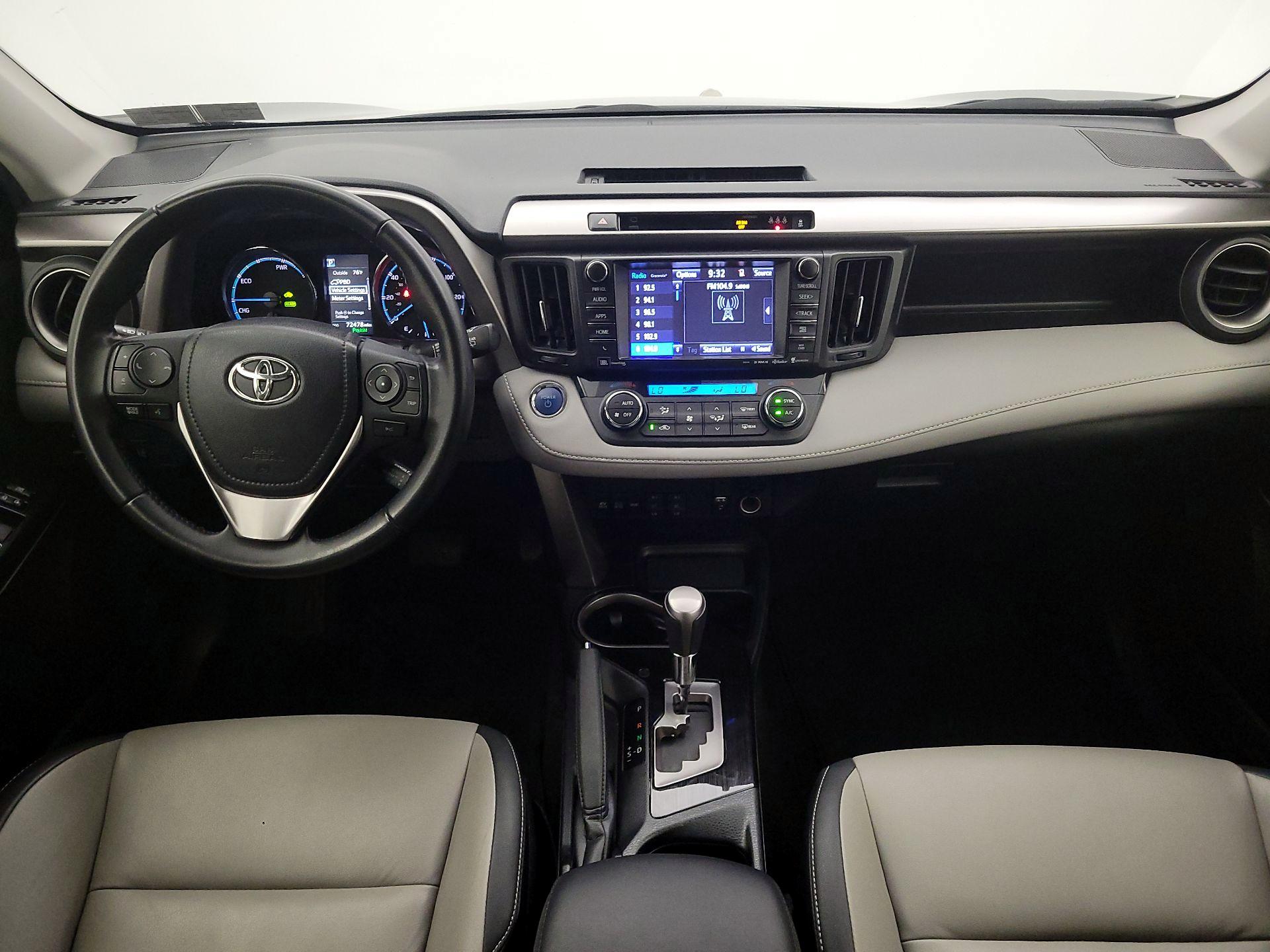 Thumbnail: 2018 Toyota RAV4 - 9
