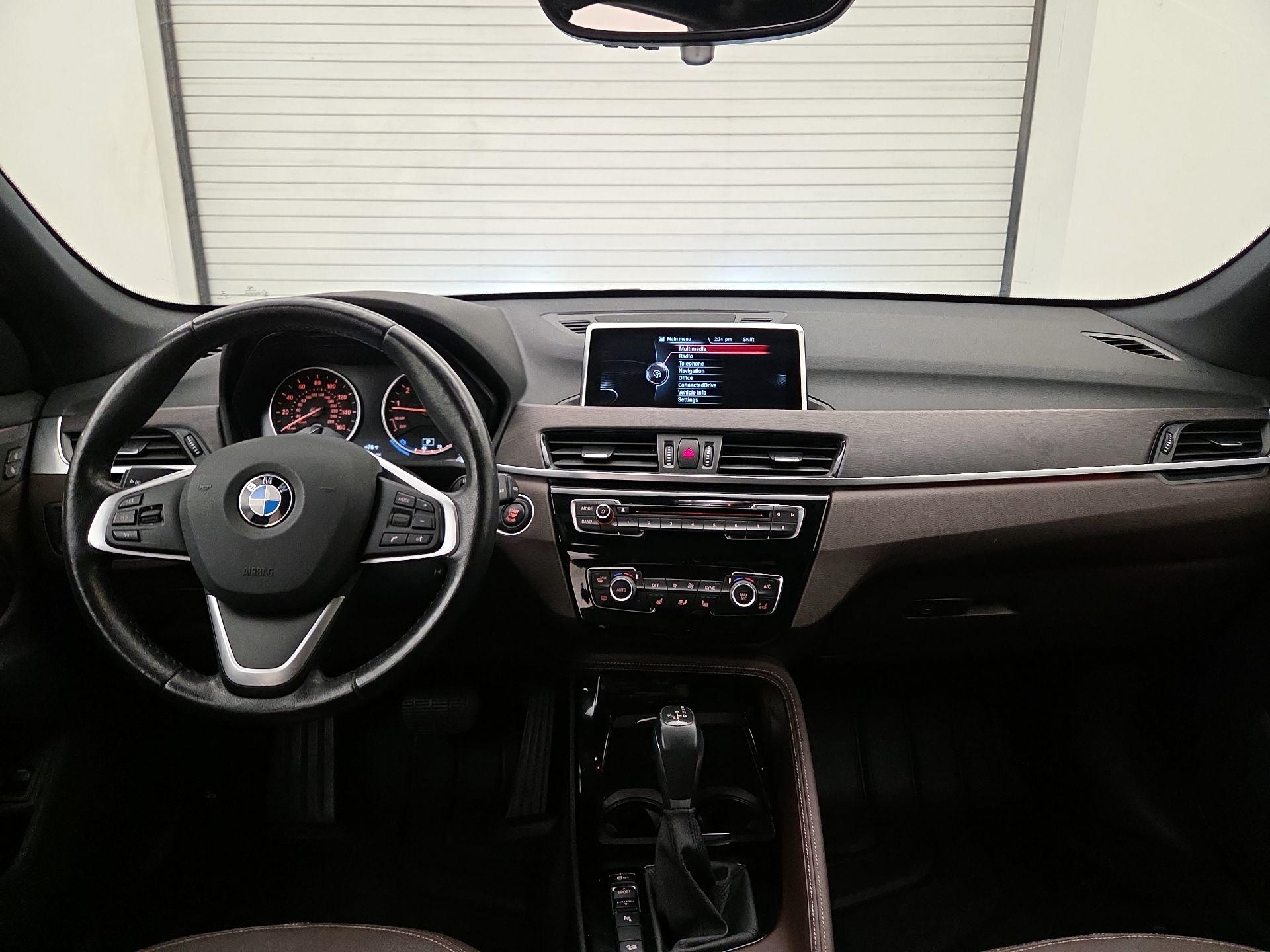 Thumbnail: 2016 BMW X1 - 9