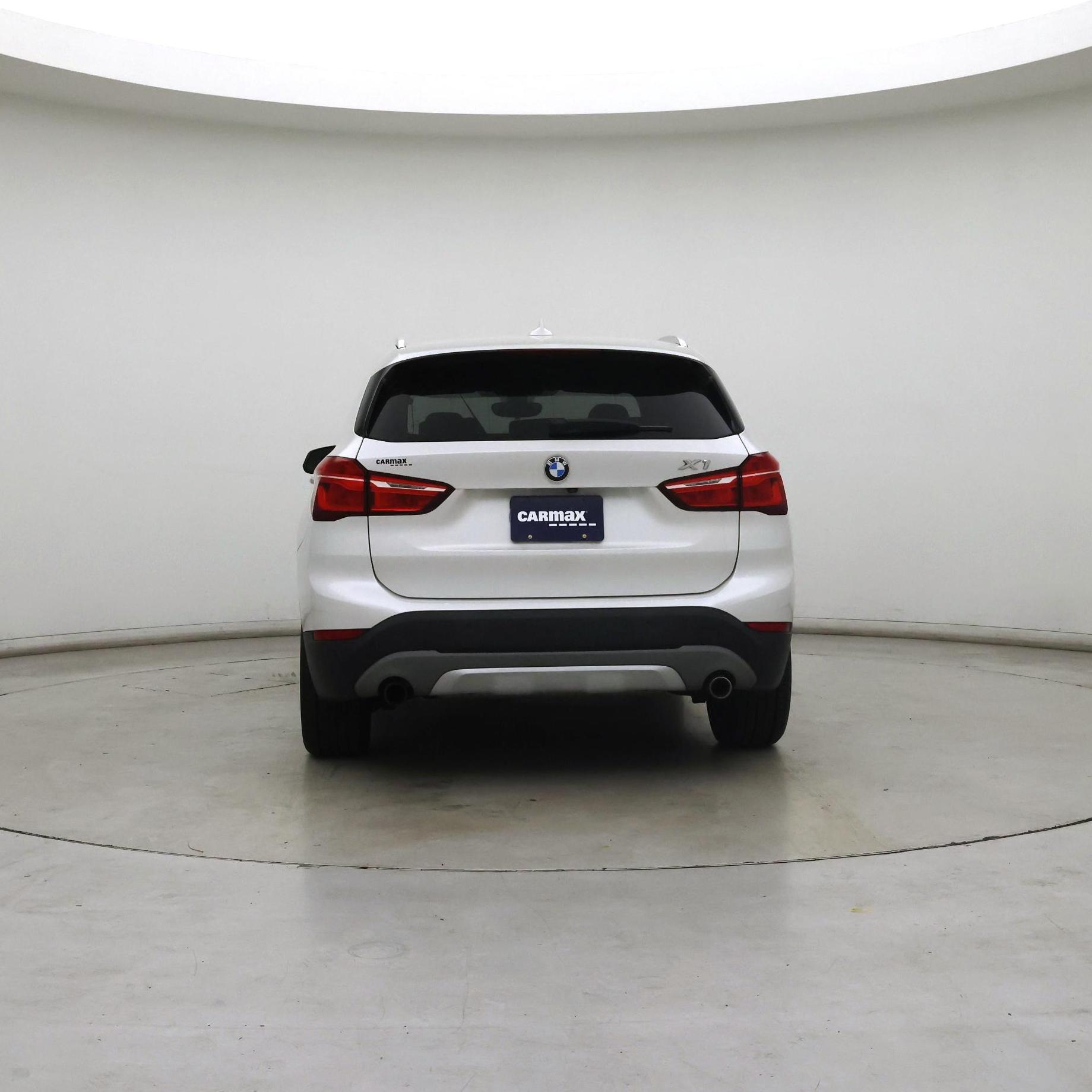 Thumbnail: 2016 BMW X1 - 6
