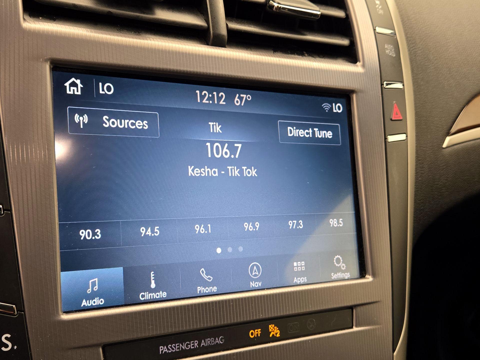 Thumbnail: 2019 Lincoln MKZ - 15