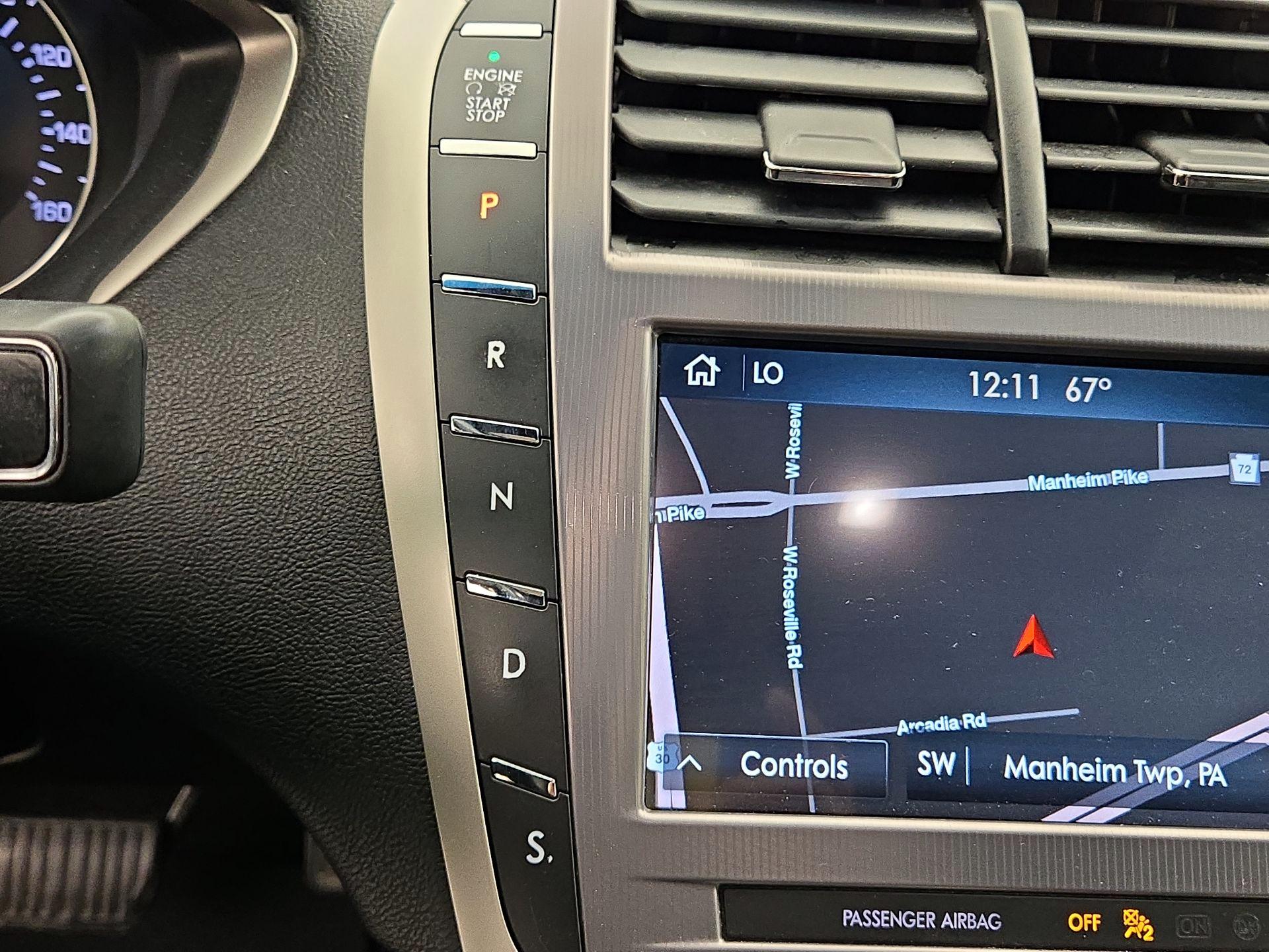 Thumbnail: 2019 Lincoln MKZ - 17