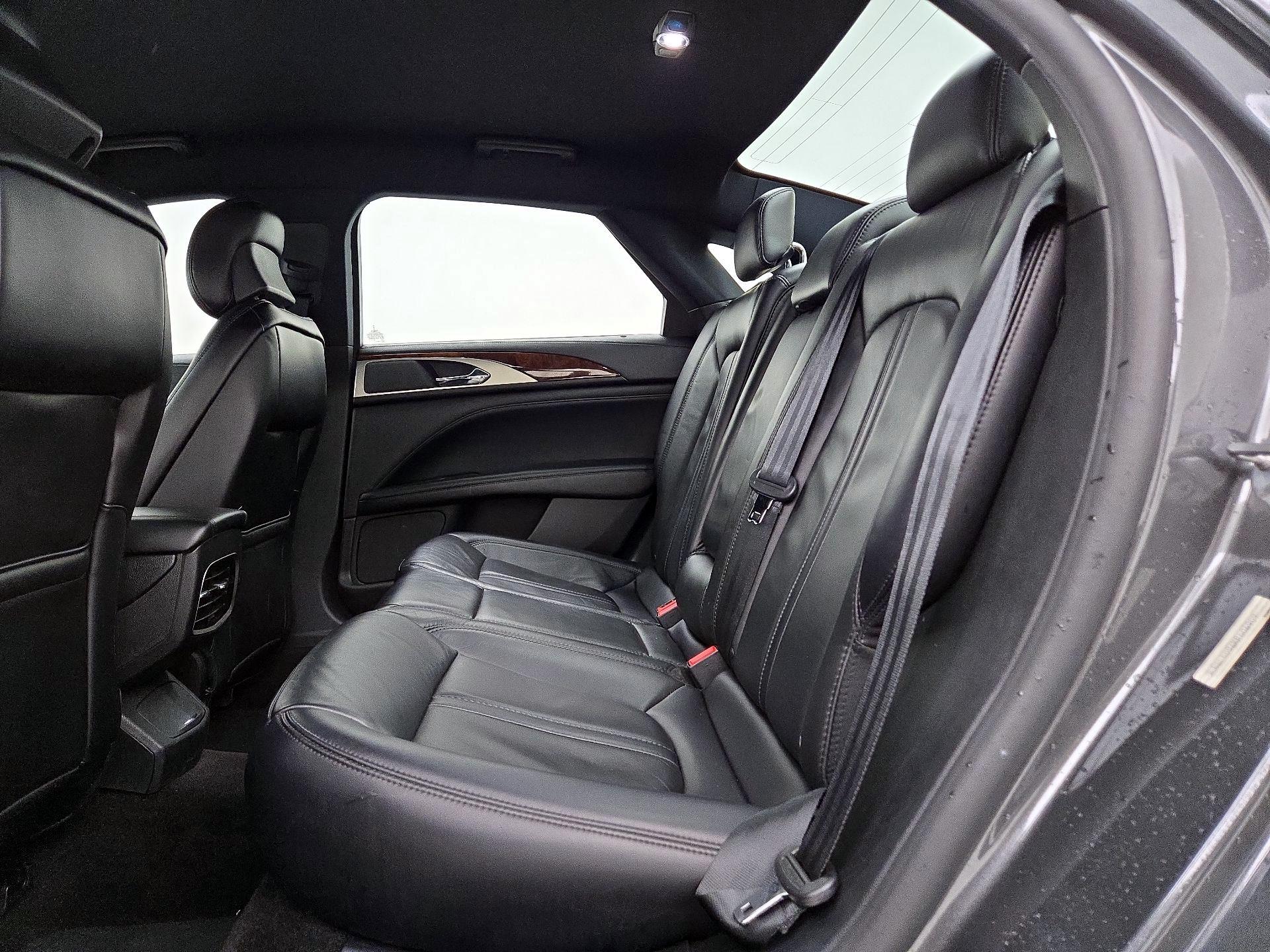 Thumbnail: 2019 Lincoln MKZ - 19