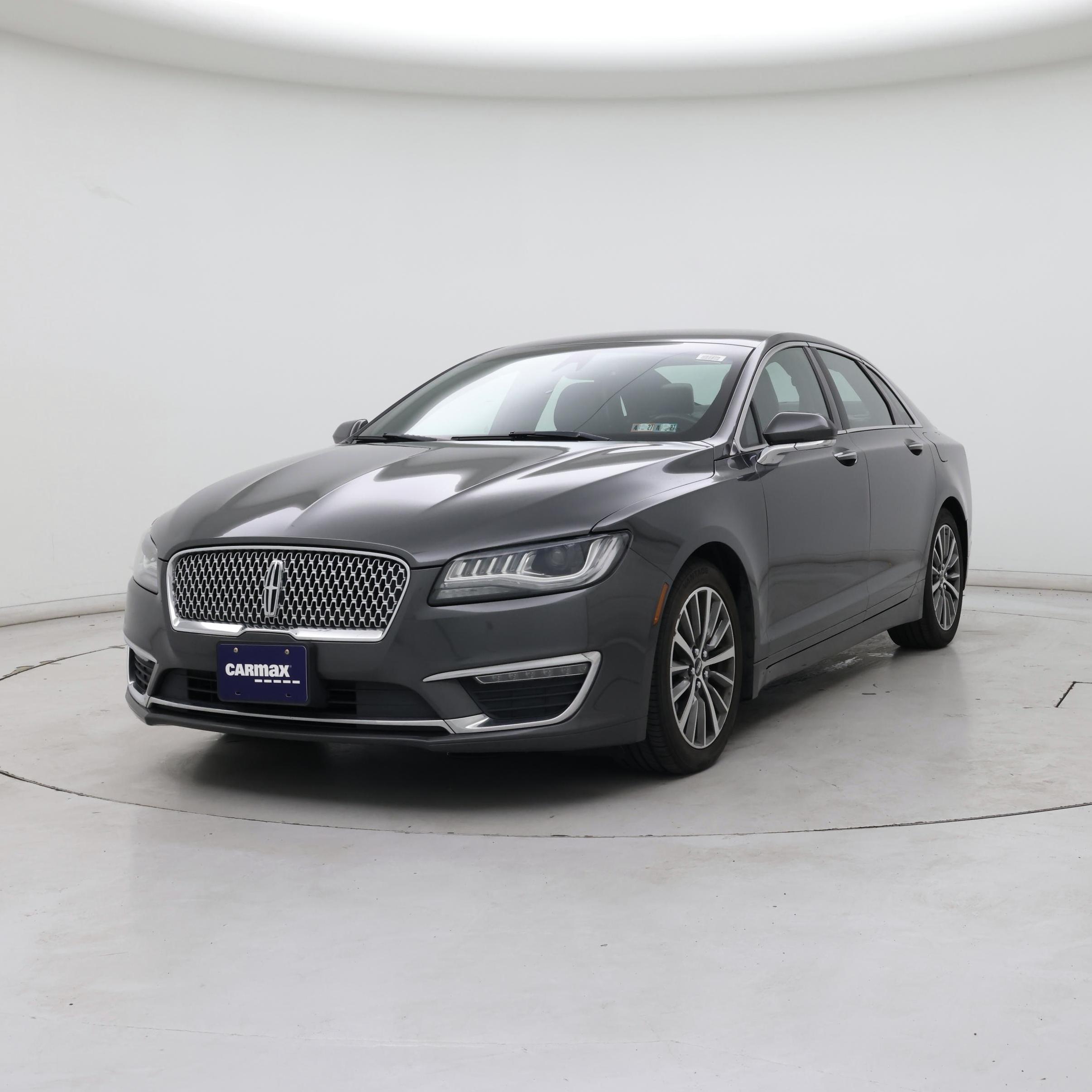 Thumbnail: 2019 Lincoln MKZ - 4