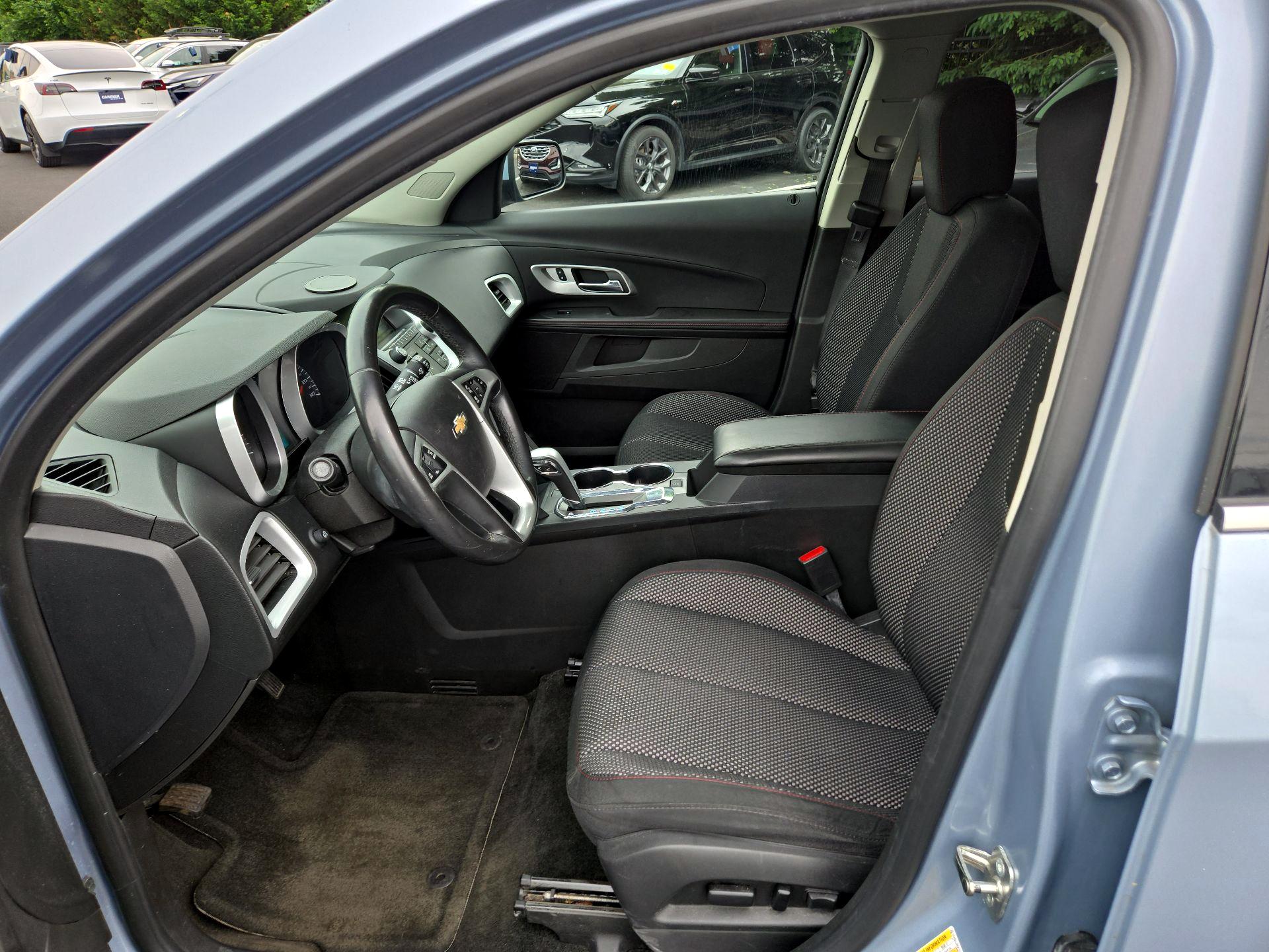 Thumbnail: 2015 Chevrolet Equinox - 9