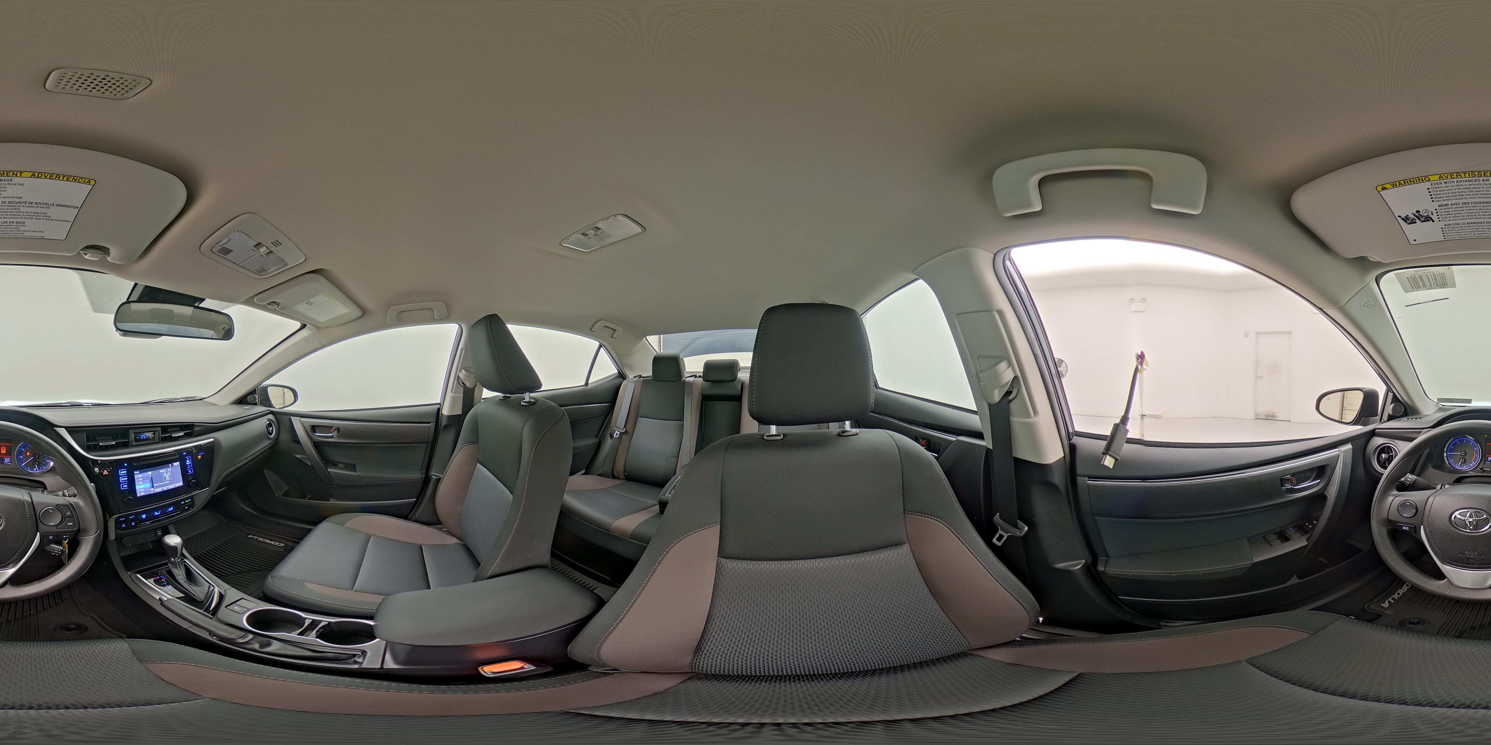 2019 Toyota Corolla LE - Photo 25