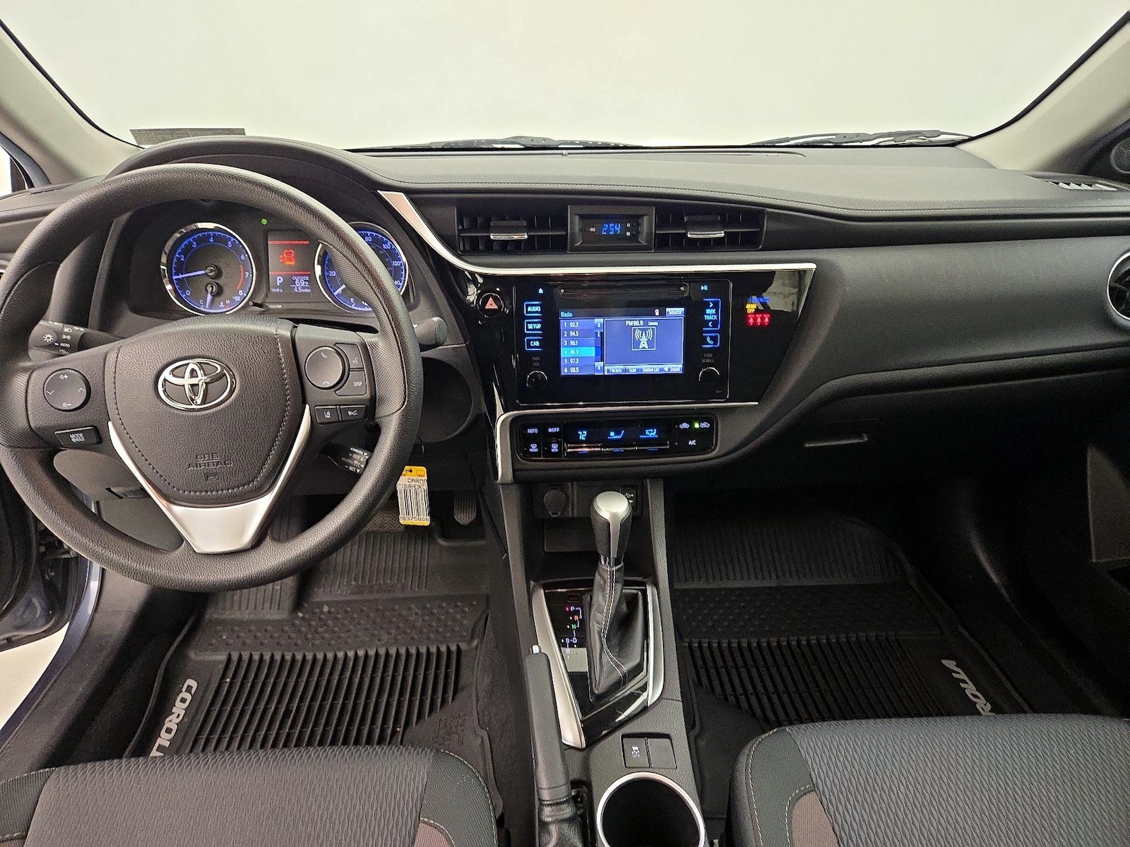 2019 Toyota Corolla LE - Photo 10