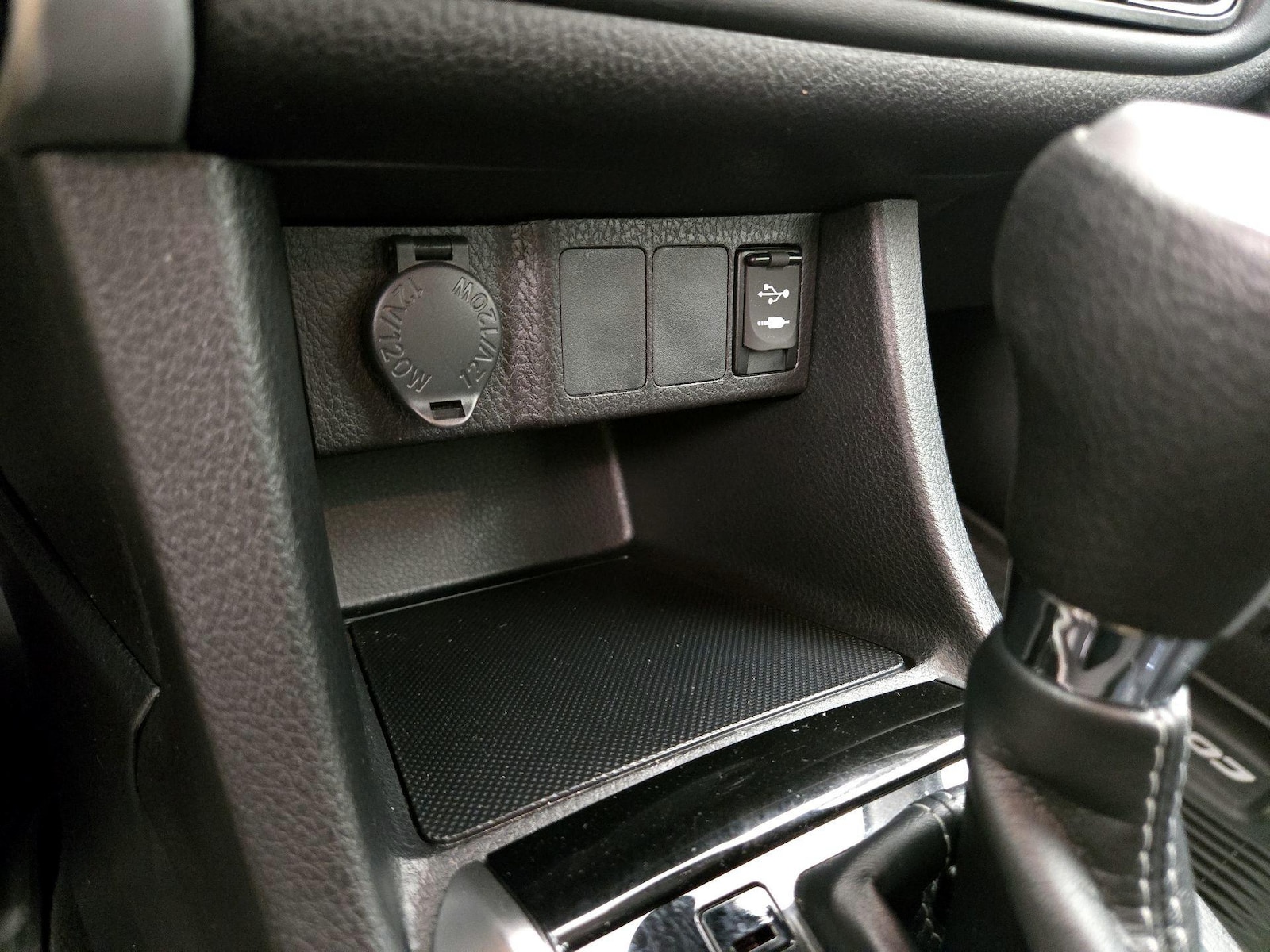 2019 Toyota Corolla LE - Photo 19