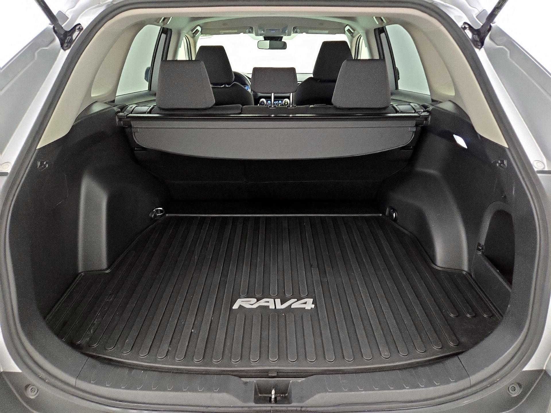 Thumbnail: 2024 Toyota RAV4 - 20