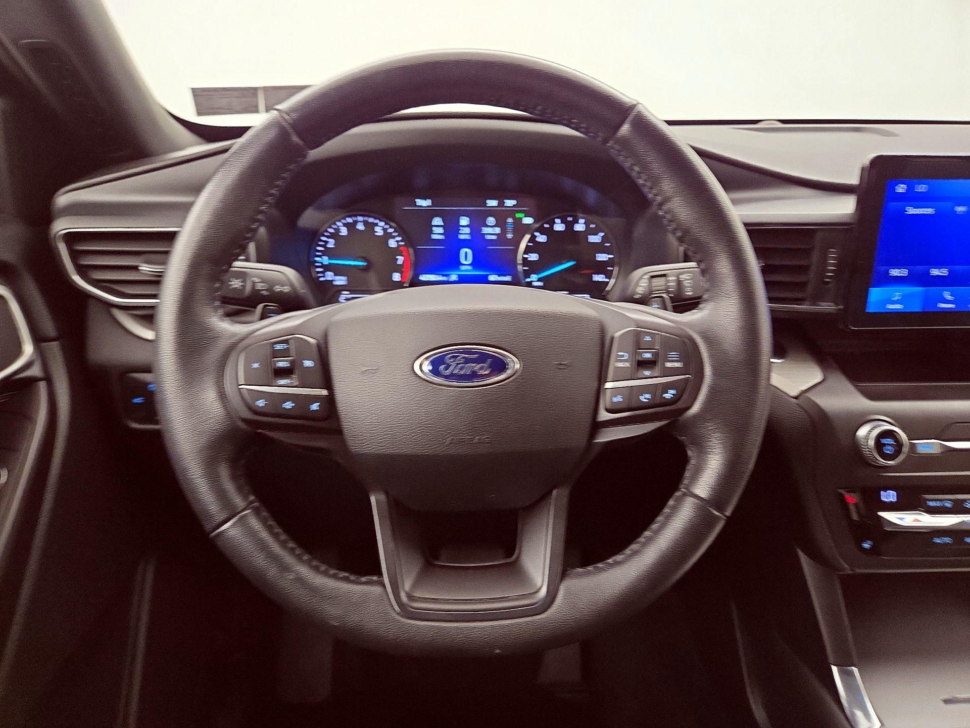 Thumbnail: 2020 Ford Explorer - 10