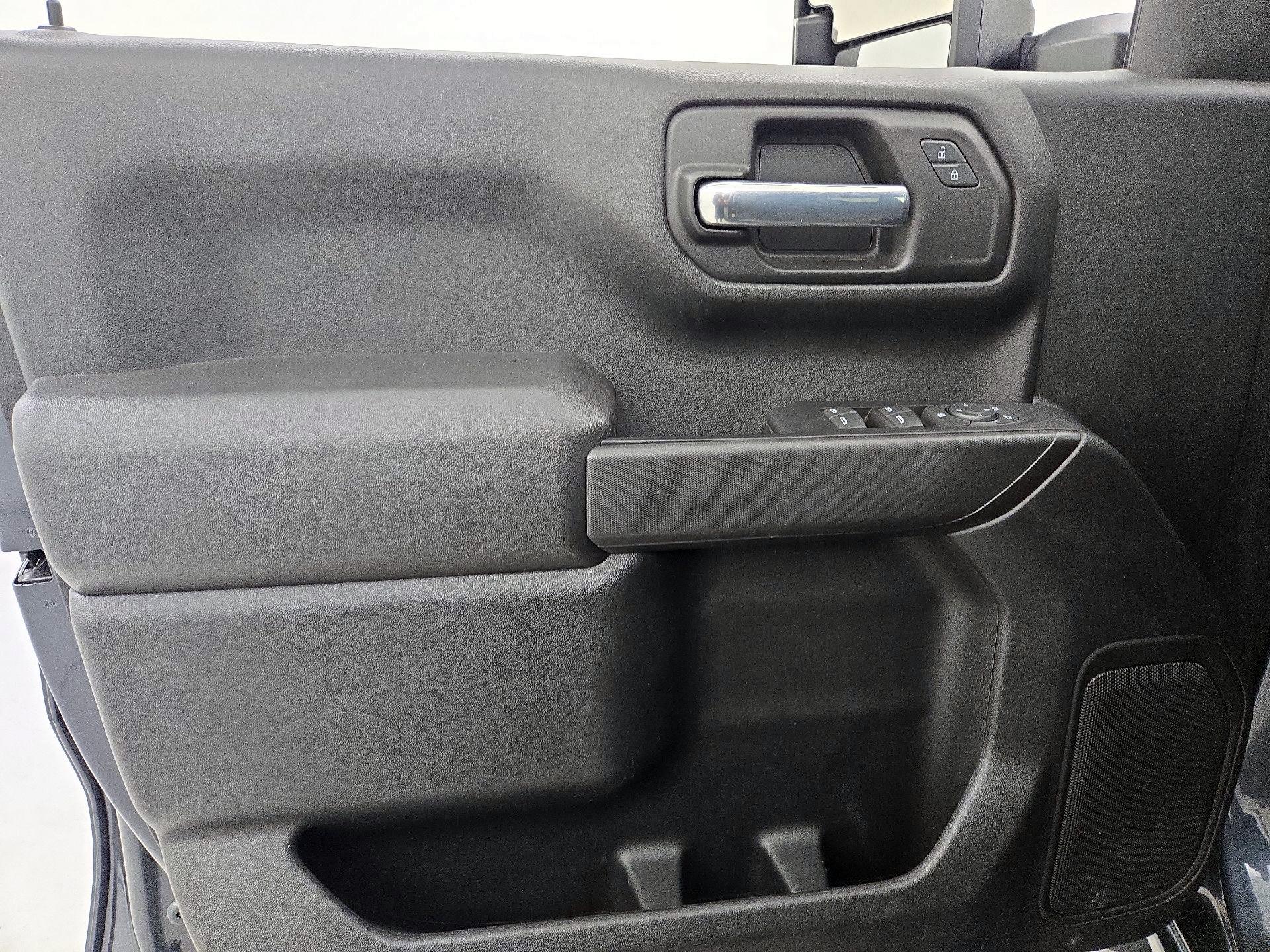 Thumbnail: 2021 Chevrolet Silverado 1500 - 12