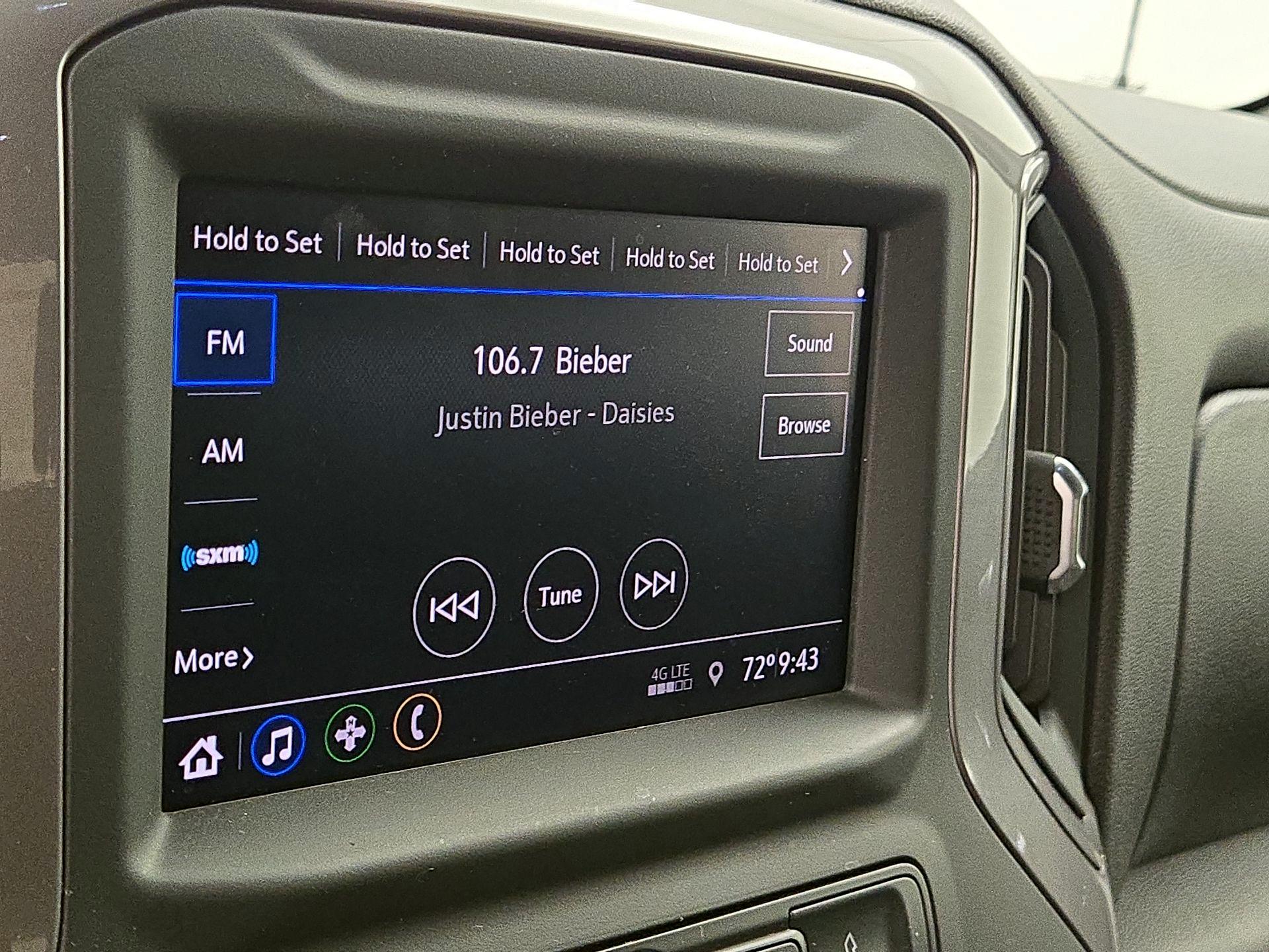 Thumbnail: 2021 Chevrolet Silverado 1500 - 15