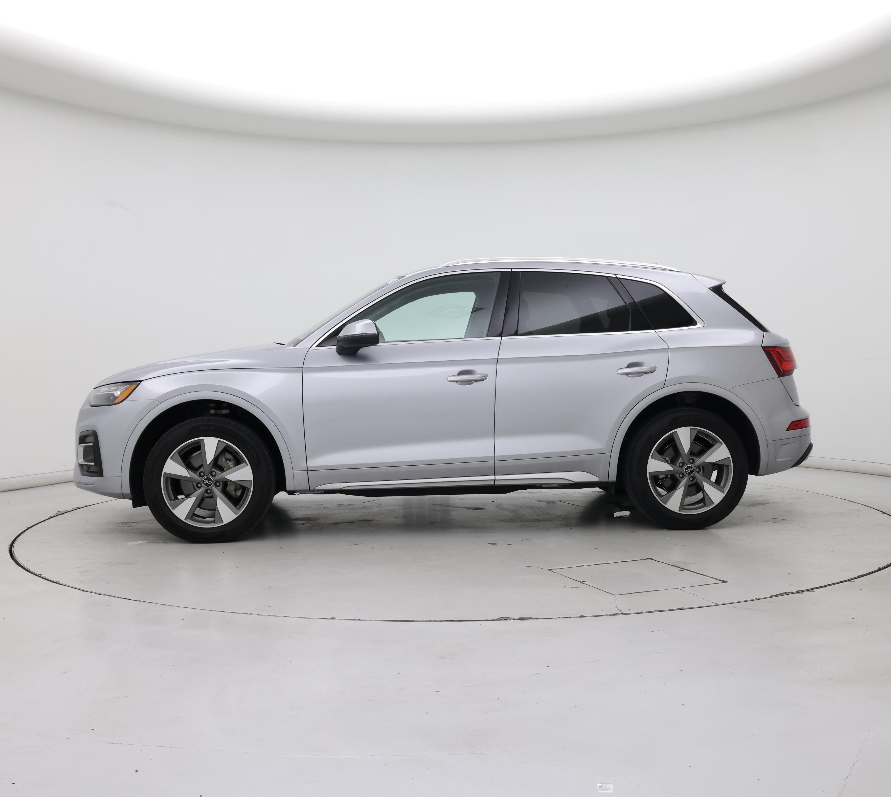 Thumbnail: 2023 Audi Q5 - 3