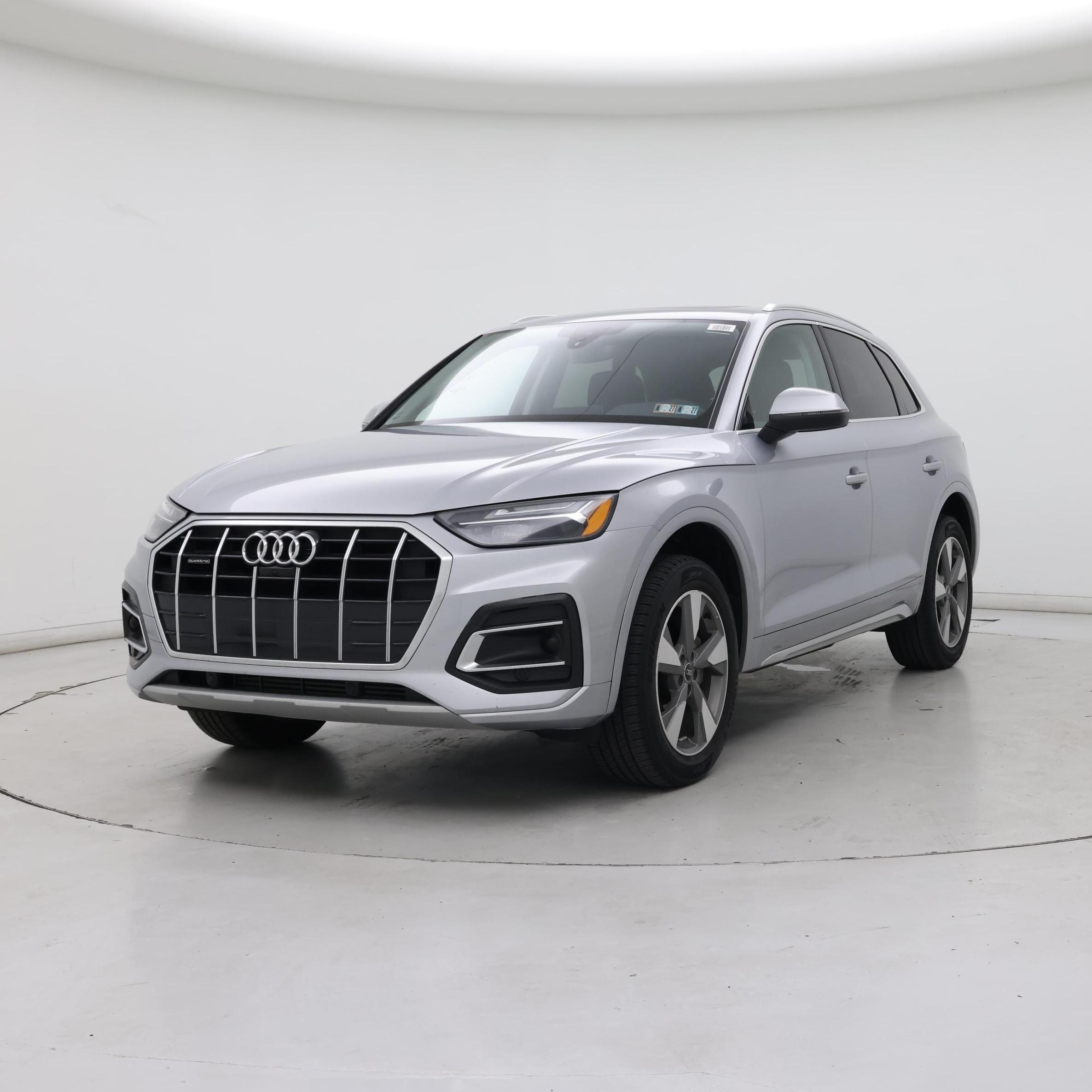 Thumbnail: 2023 Audi Q5 - 4
