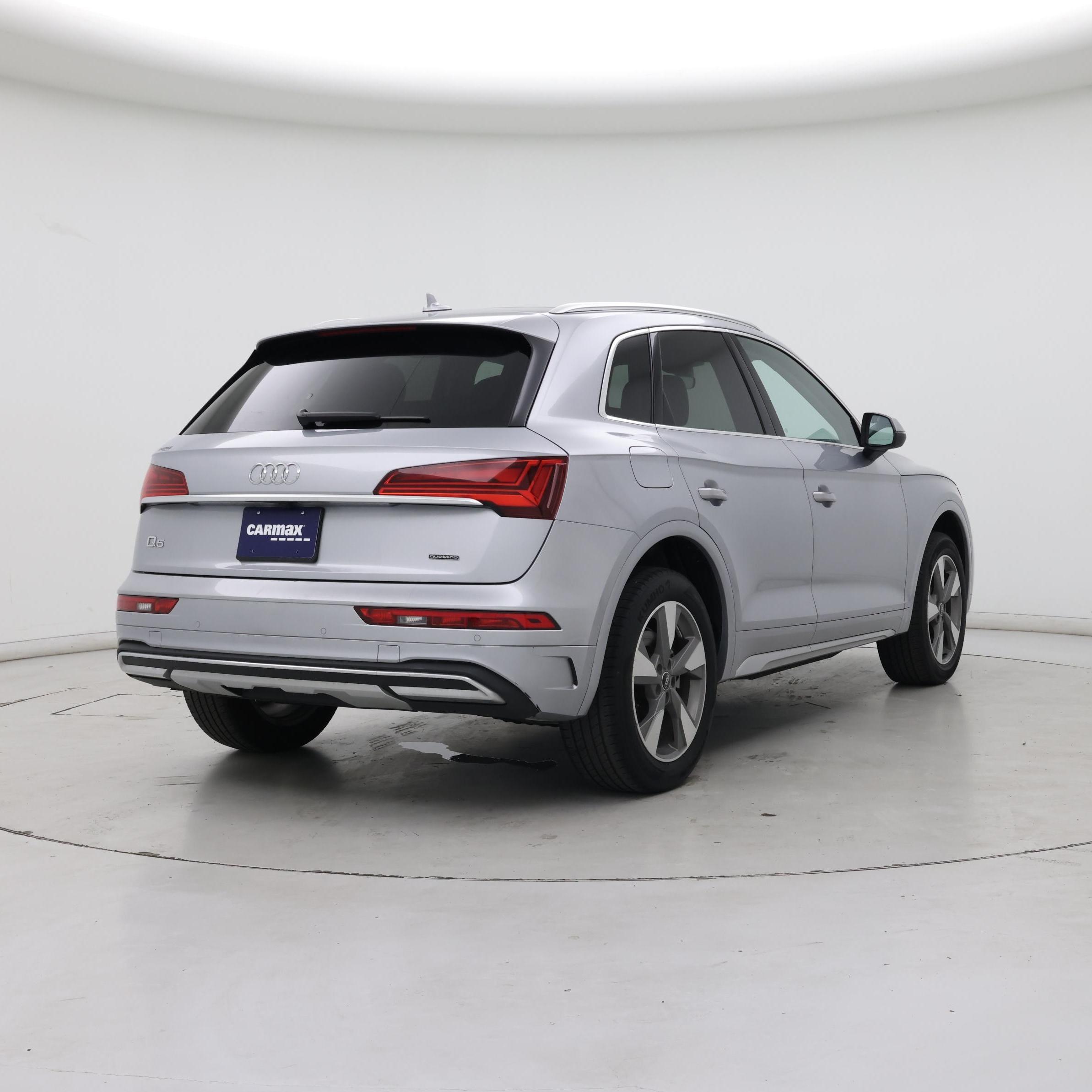 Thumbnail: 2023 Audi Q5 - 8