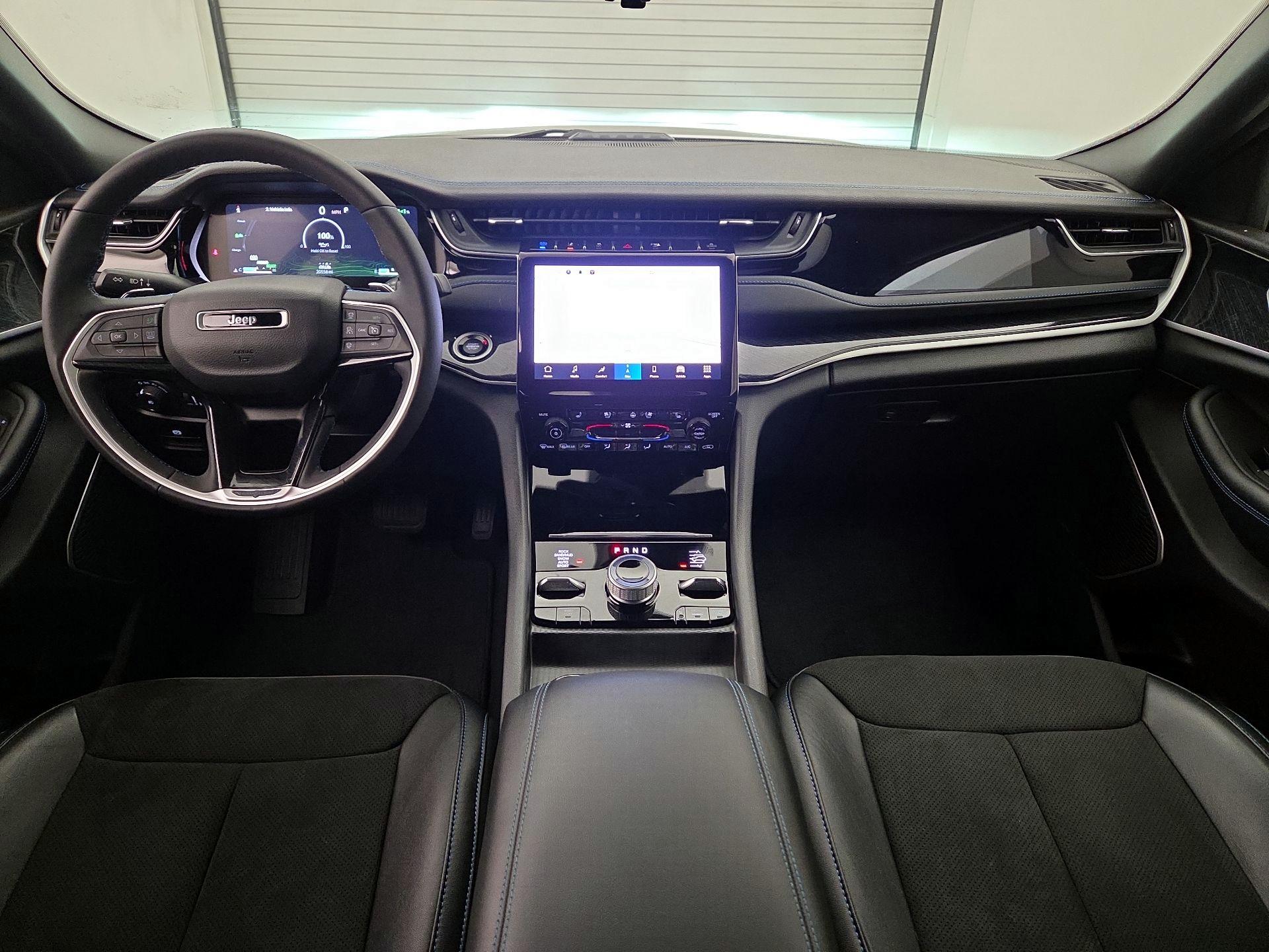 Thumbnail: 2023 Jeep Grand Cherokee - 9
