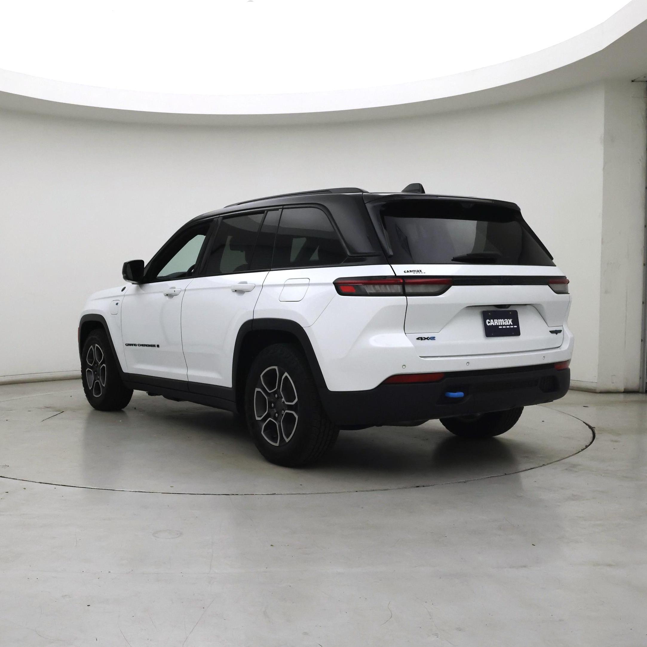 Thumbnail: 2023 Jeep Grand Cherokee - 2