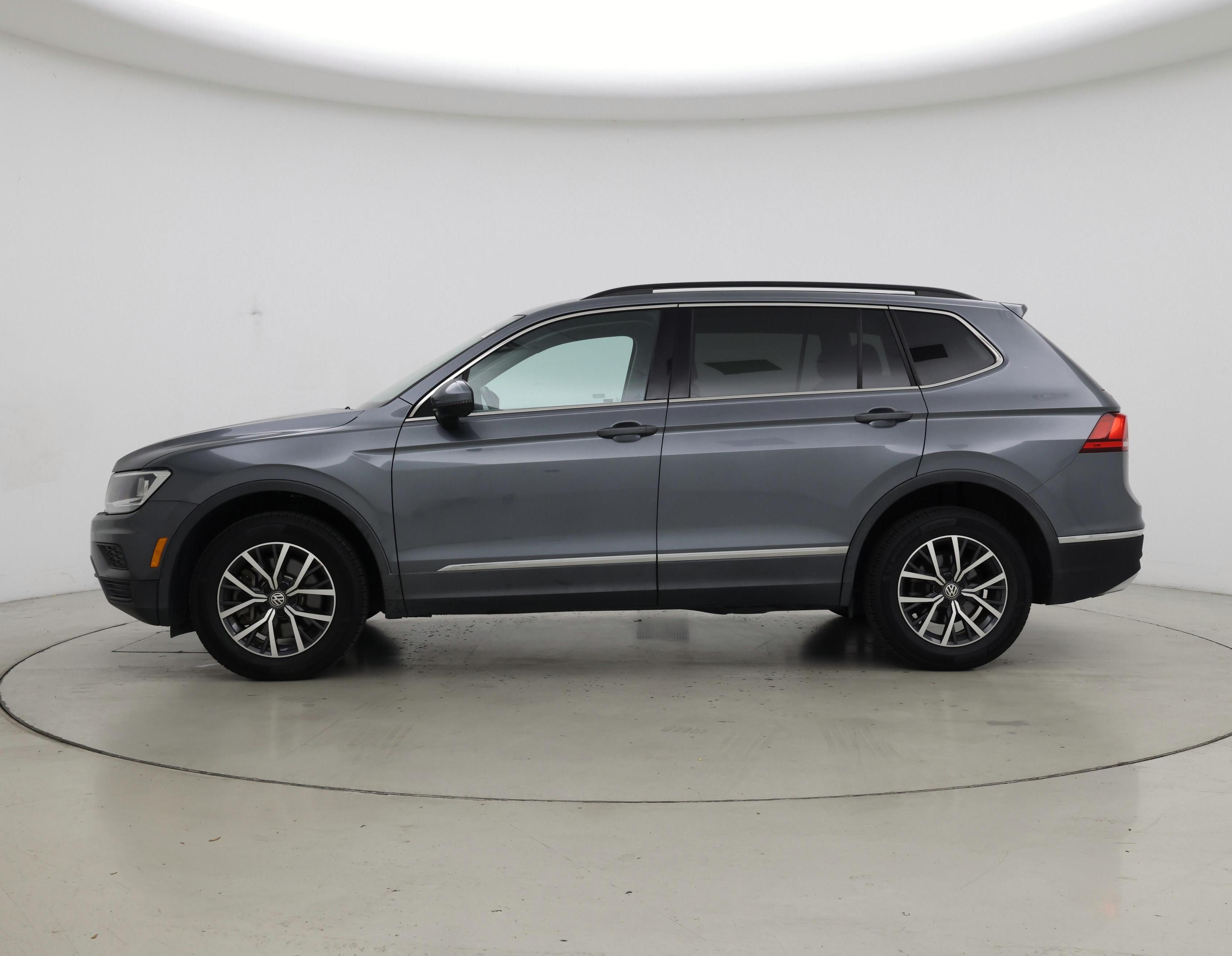 Thumbnail: 2020 Volkswagen Tiguan - 3