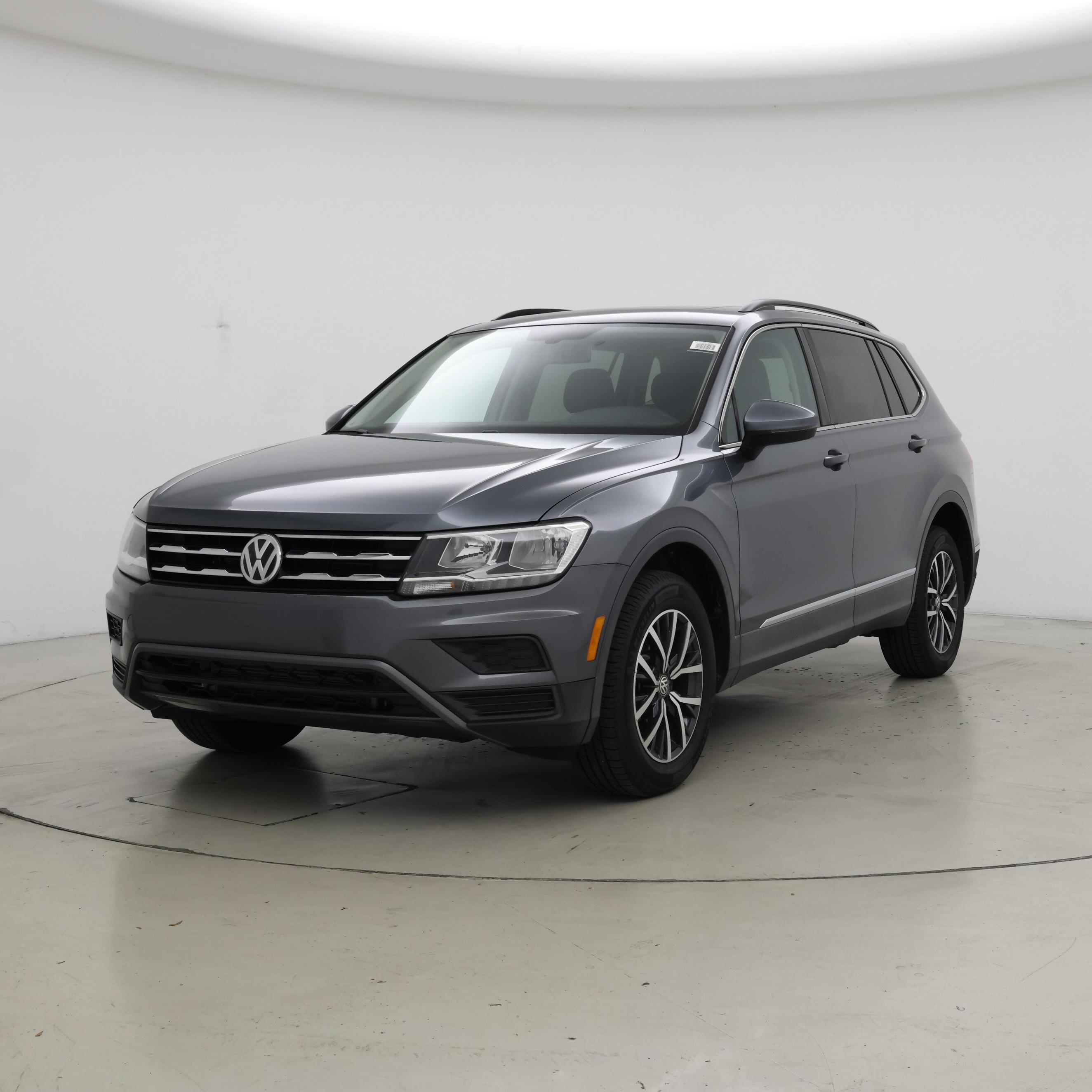 Thumbnail: 2020 Volkswagen Tiguan - 4