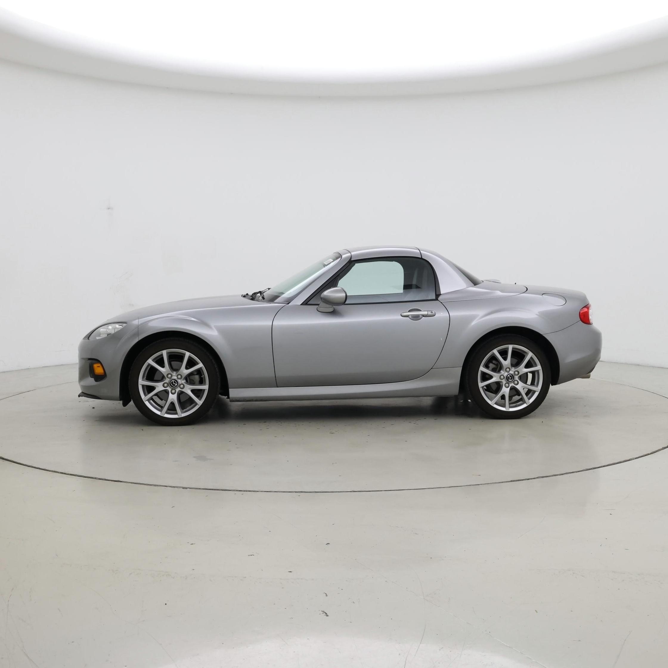 Thumbnail: 2015 Mazda MX-5 Miata - 3