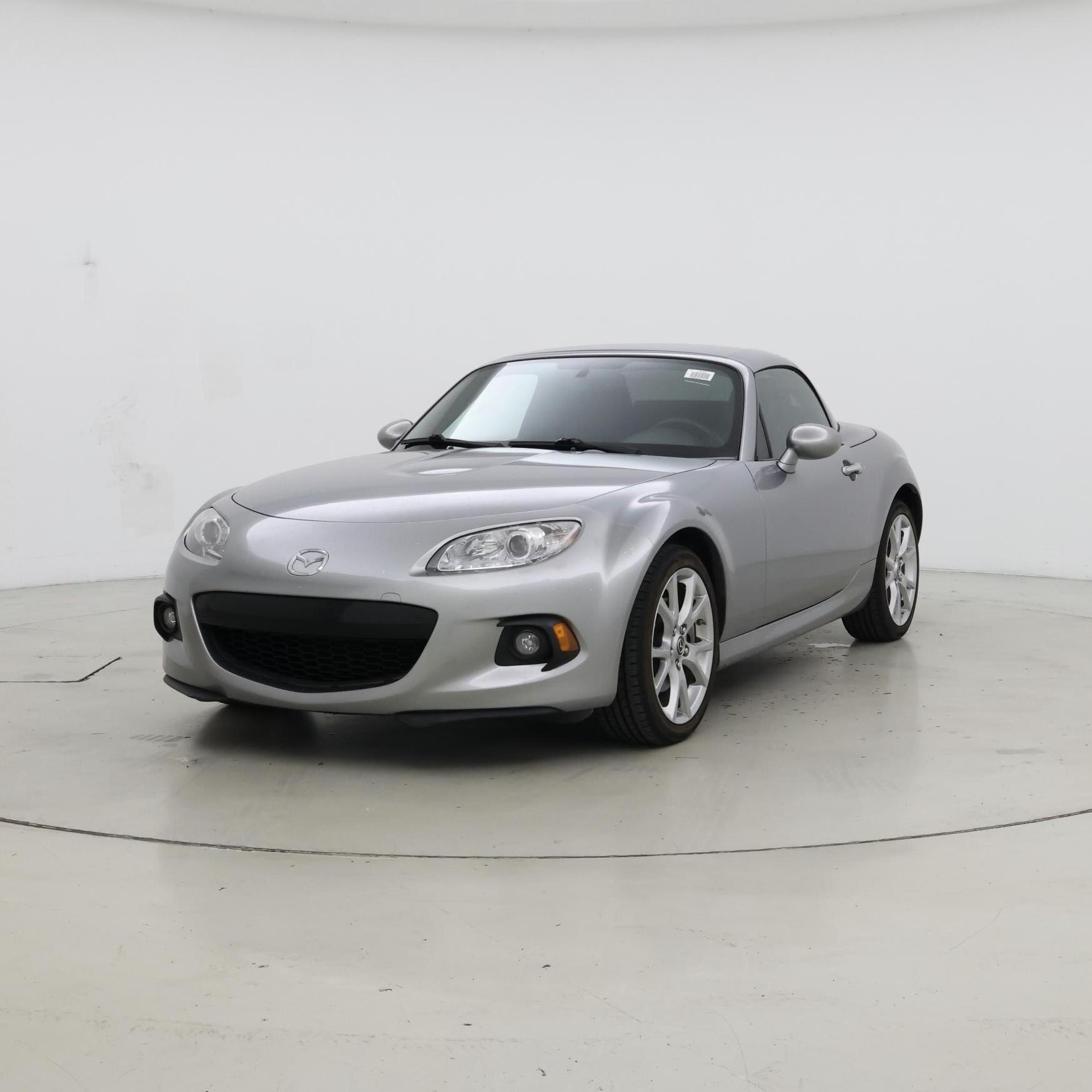 Thumbnail: 2015 Mazda MX-5 Miata - 4