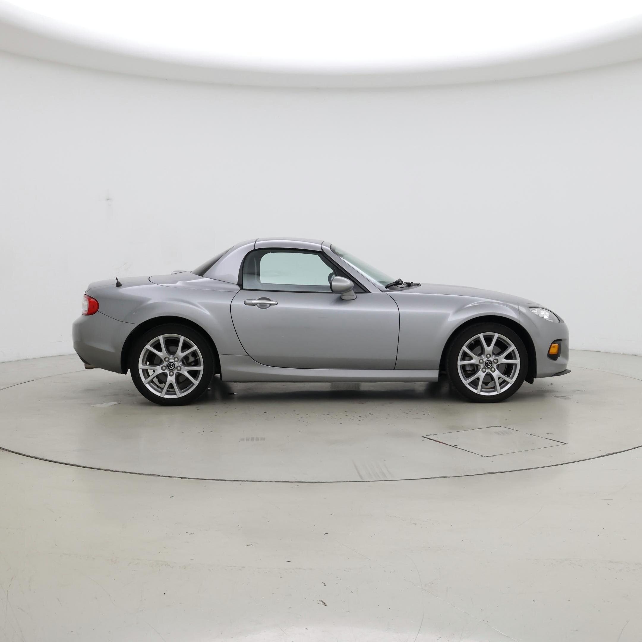 Thumbnail: 2015 Mazda MX-5 Miata - 7