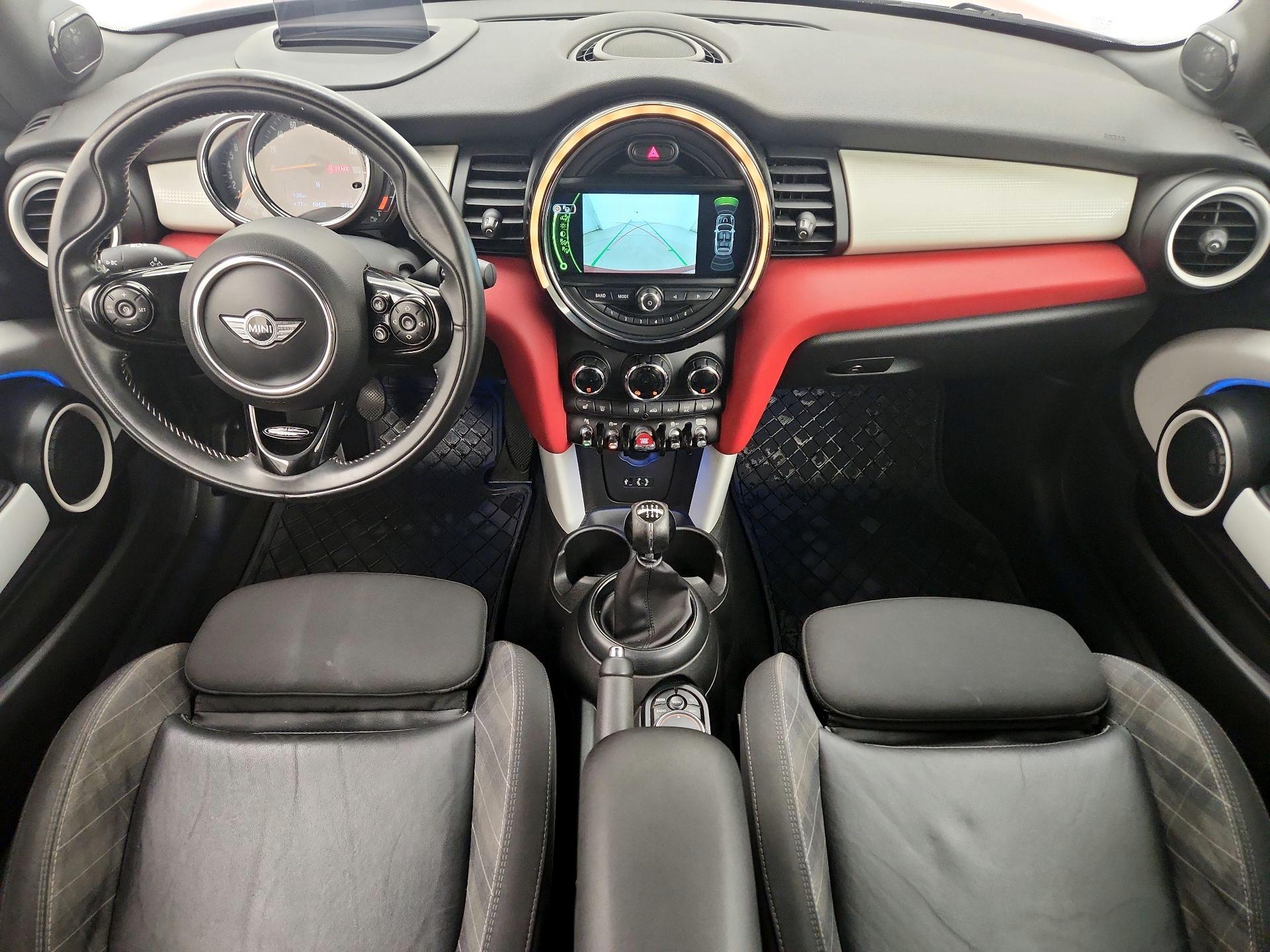 Thumbnail: 2018 MINI Cooper - 9