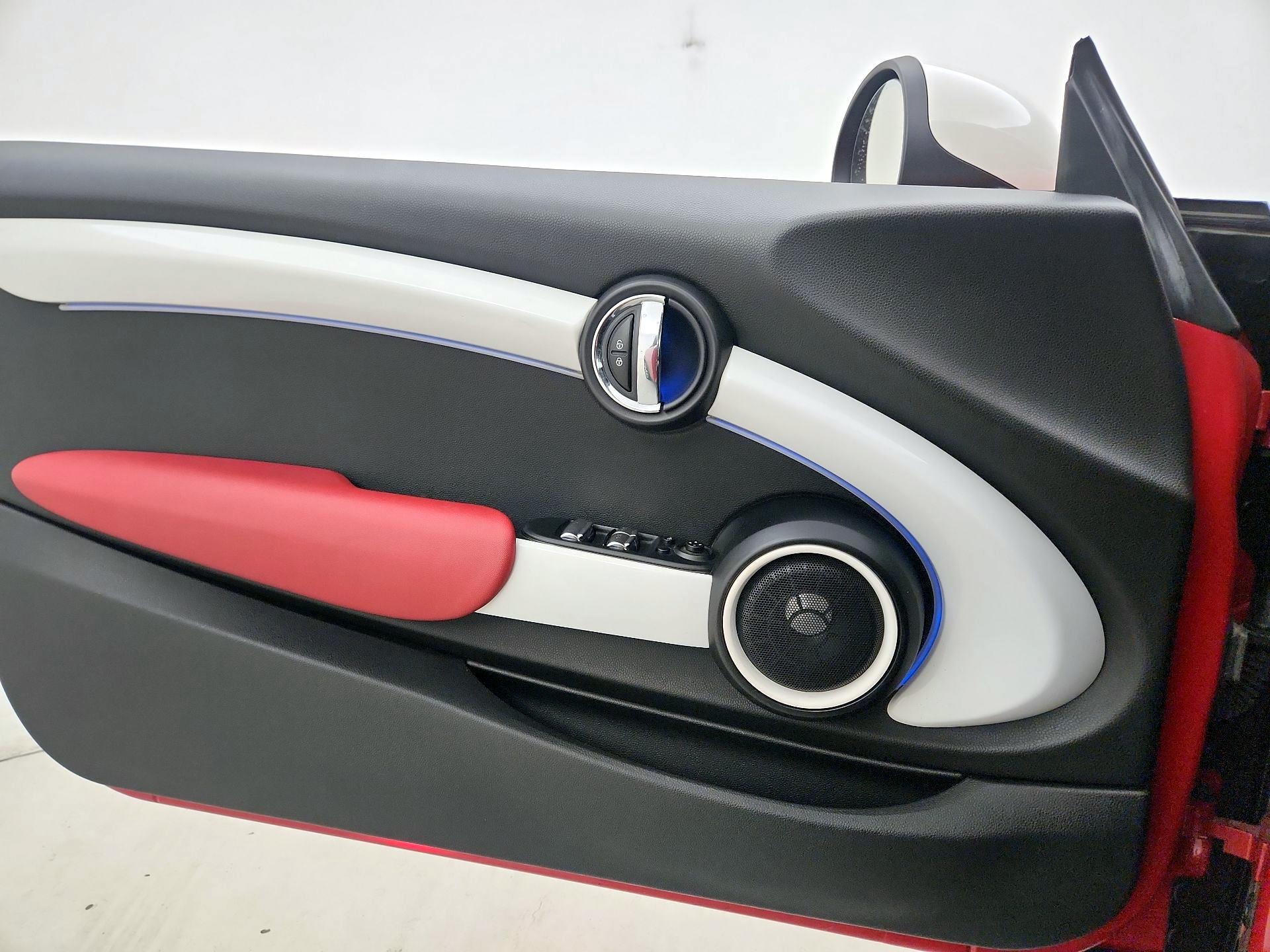 Thumbnail: 2018 MINI Cooper - 12