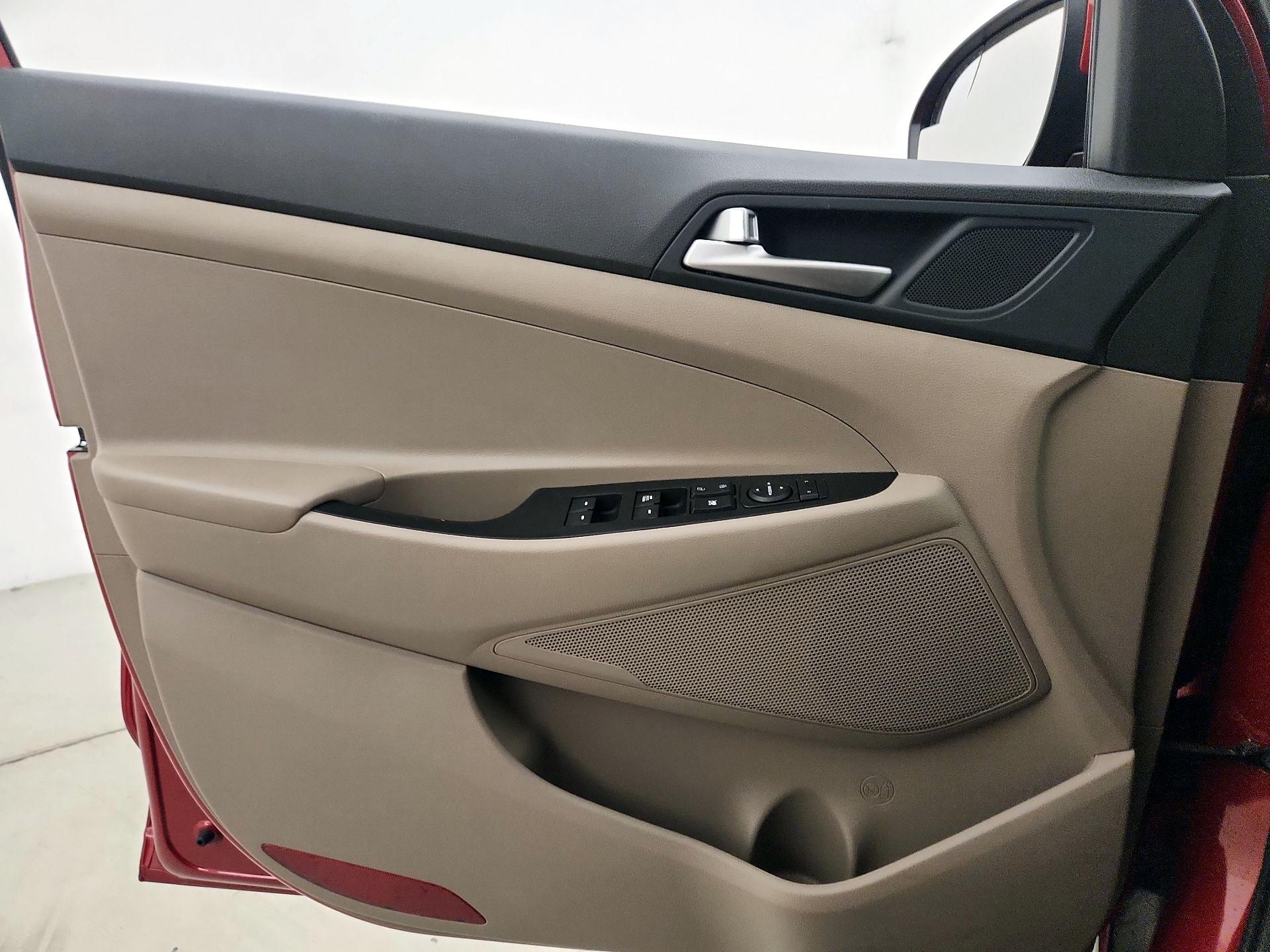 Thumbnail: 2021 Hyundai Tucson - 12