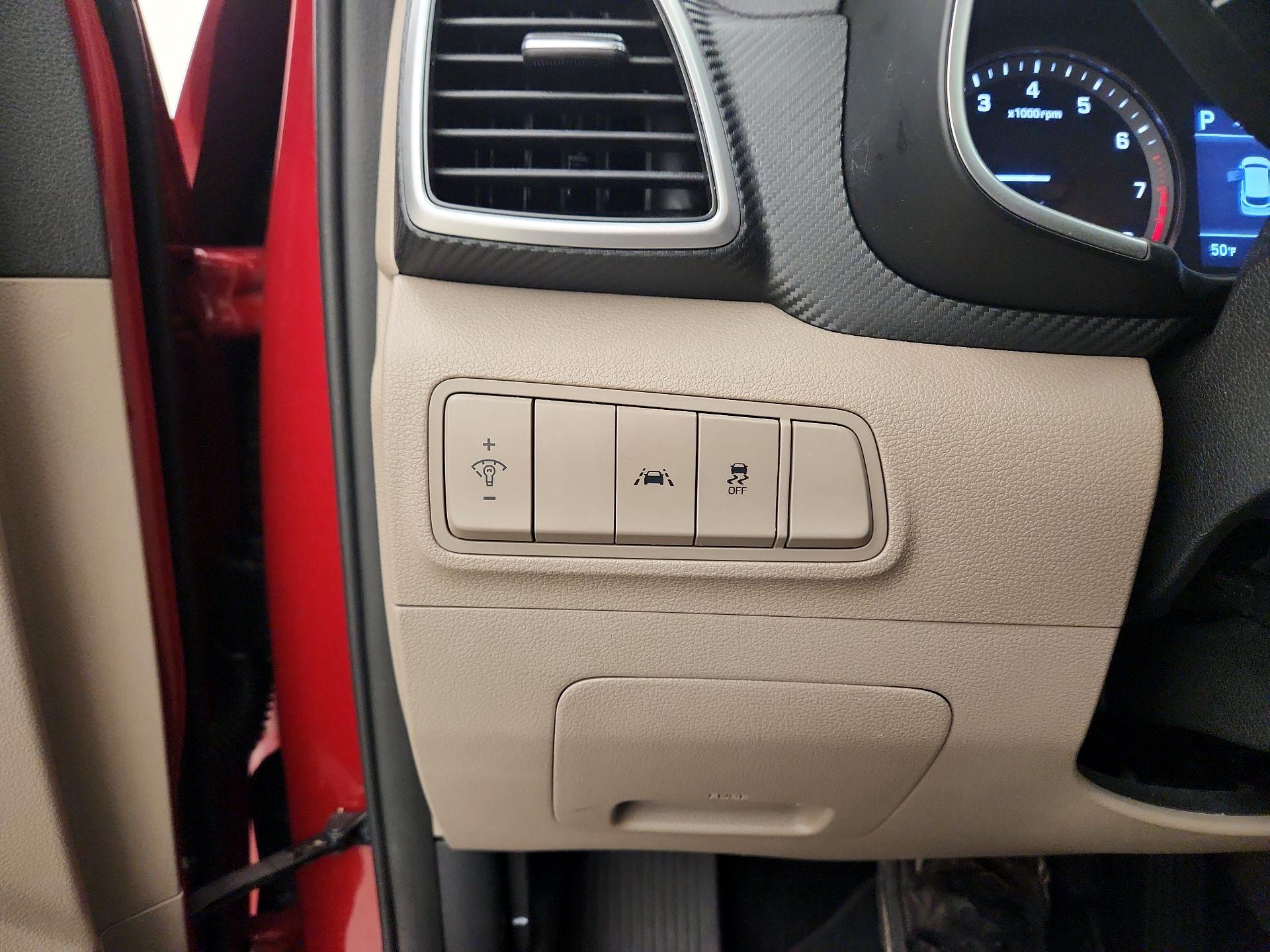 Thumbnail: 2021 Hyundai Tucson - 13