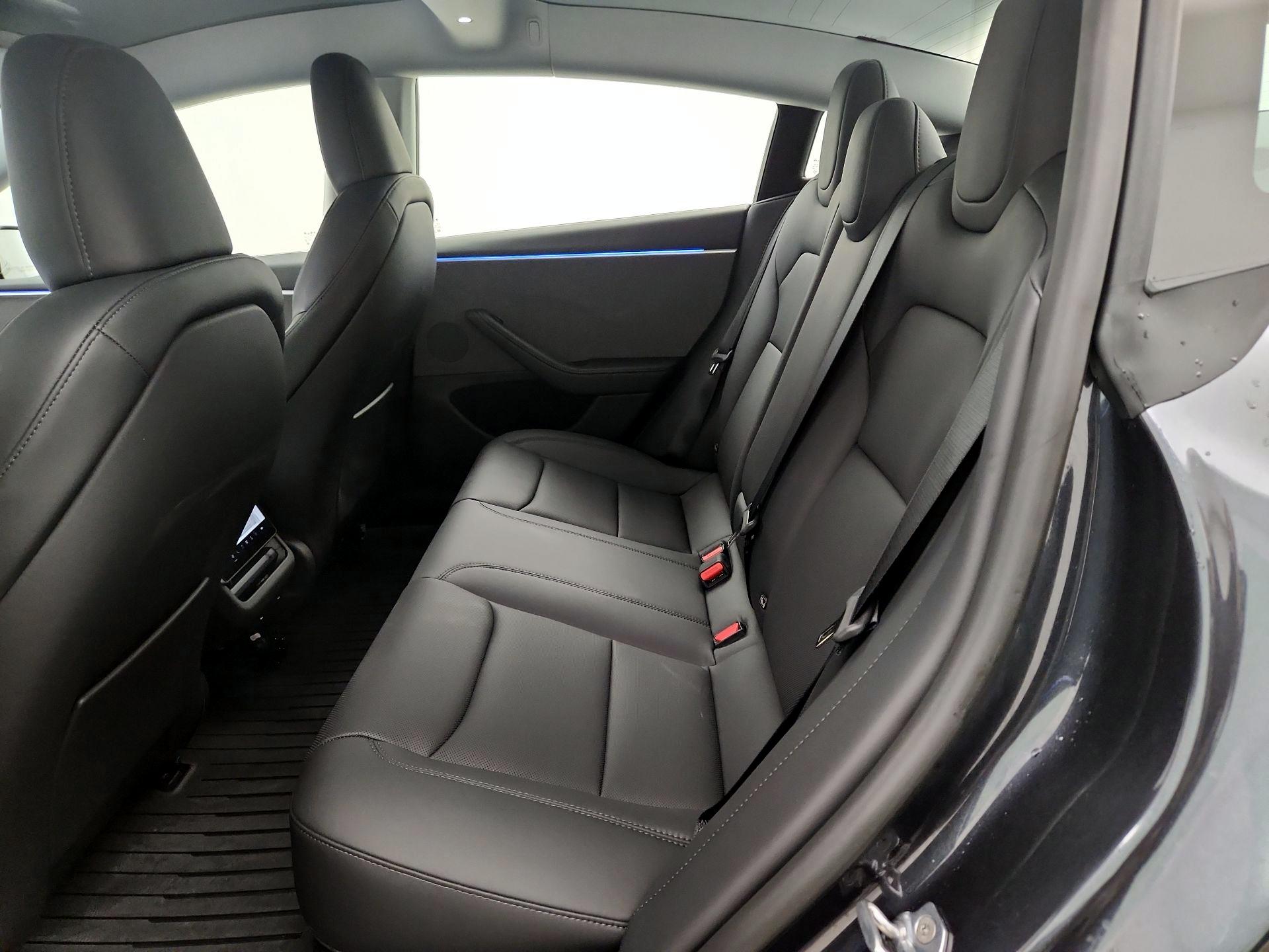 Thumbnail: 2025 Tesla Model 3 - 18