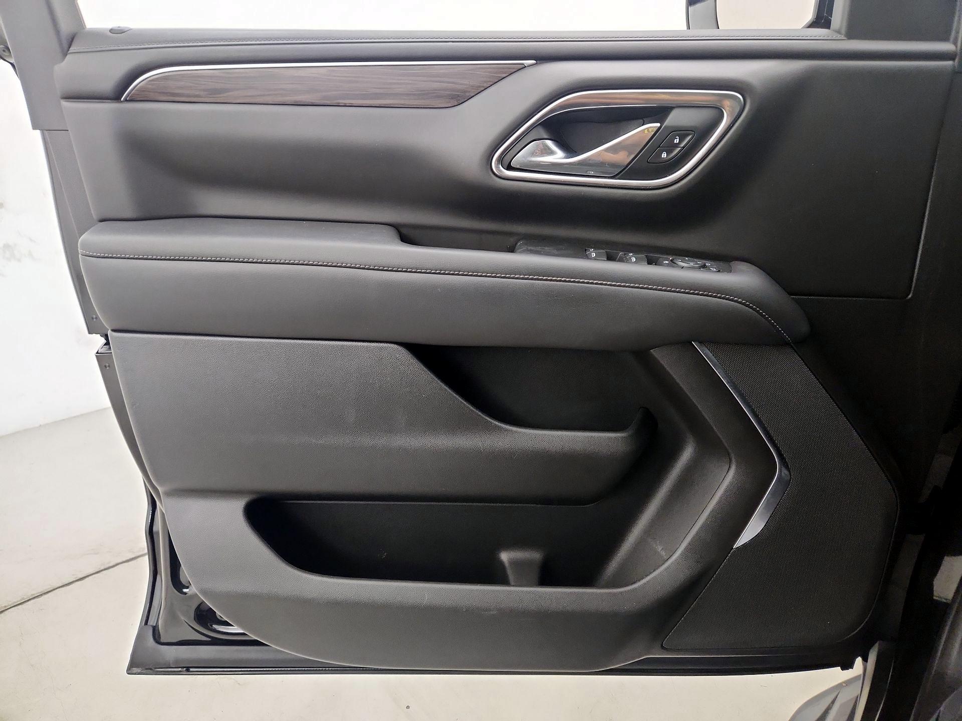 Thumbnail: 2021 Chevrolet Suburban - 12