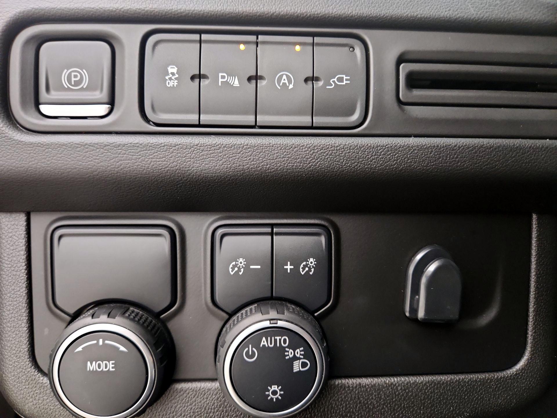 Thumbnail: 2021 Chevrolet Suburban - 13