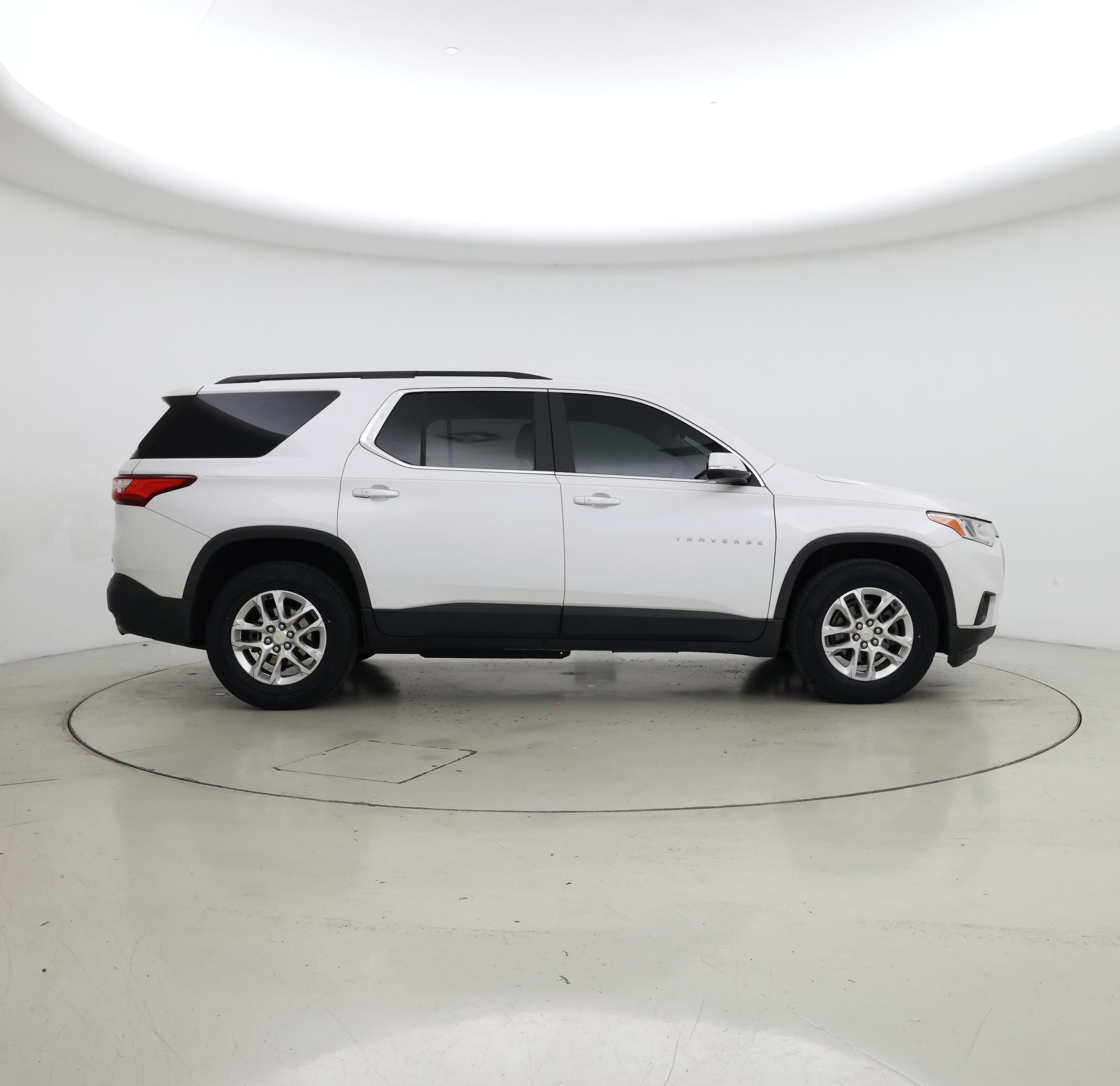 Thumbnail: 2018 Chevrolet Traverse - 7