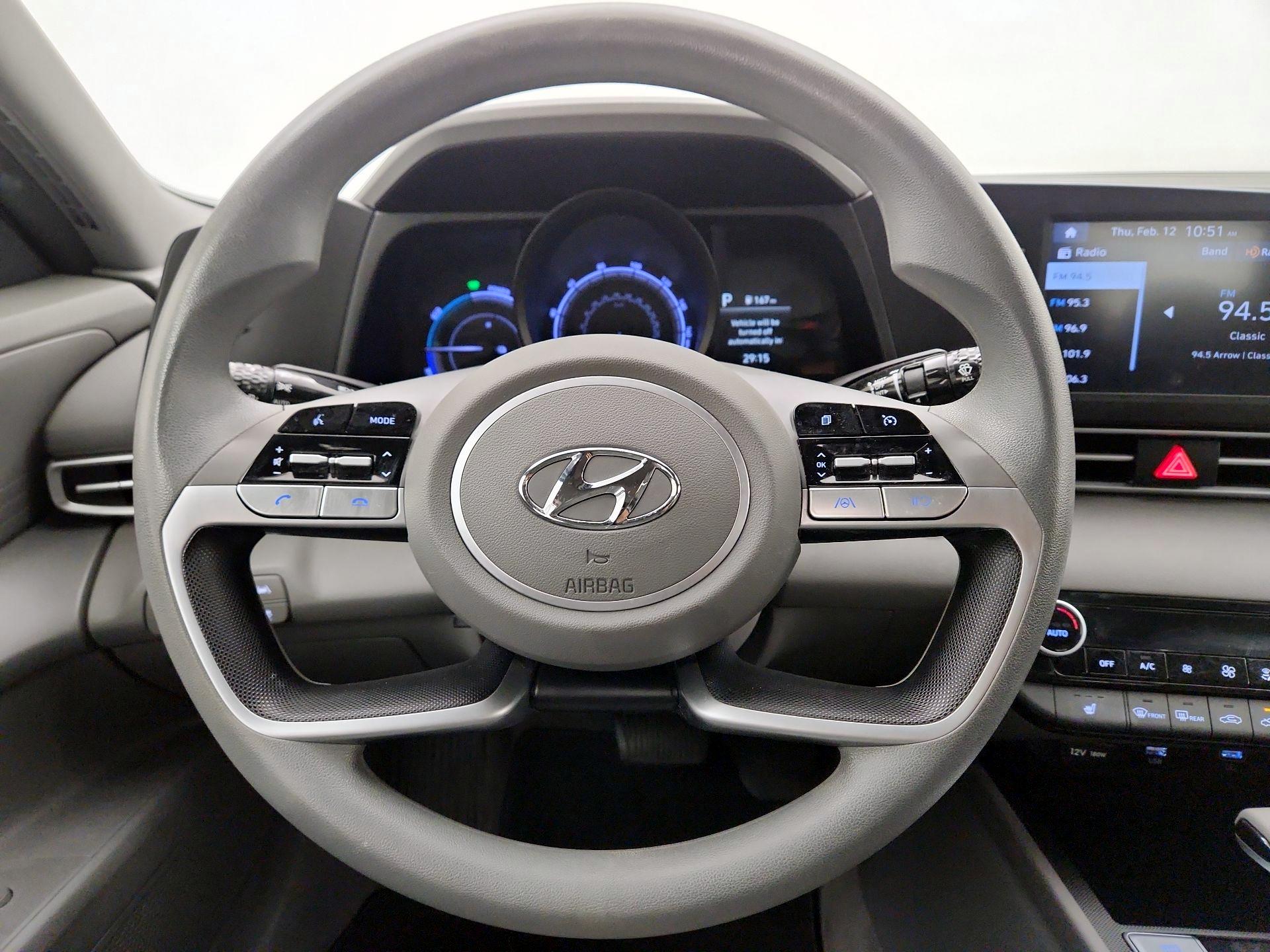 Thumbnail: 2023 Hyundai Elantra - 10