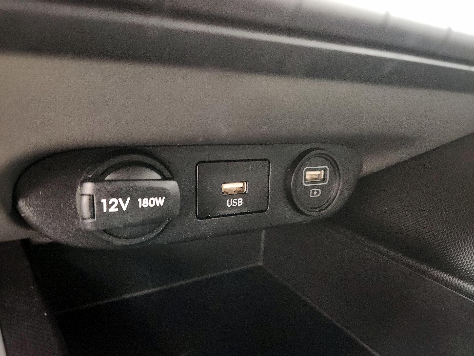 Thumbnail: 2023 Hyundai Elantra - 18