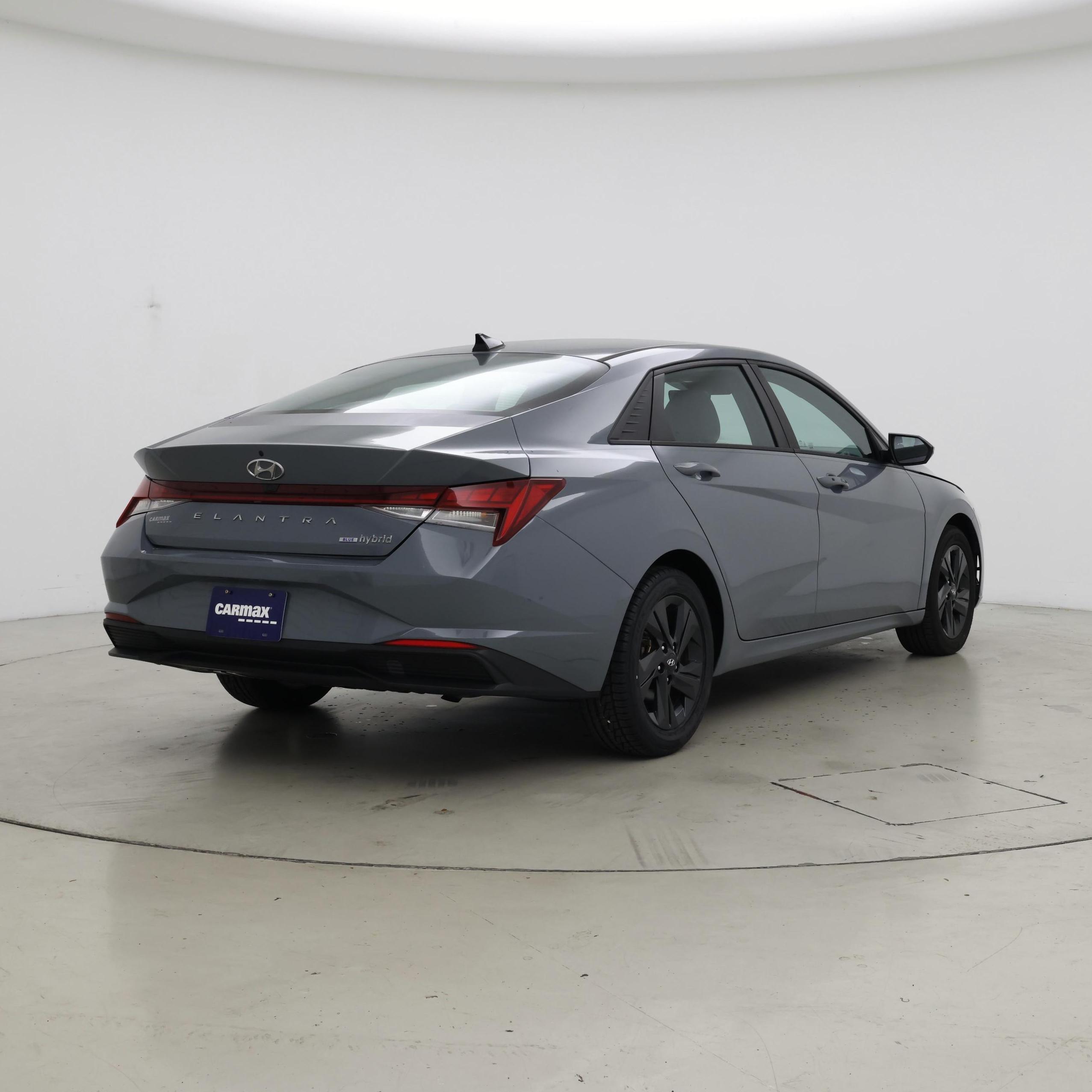 Thumbnail: 2023 Hyundai Elantra - 8