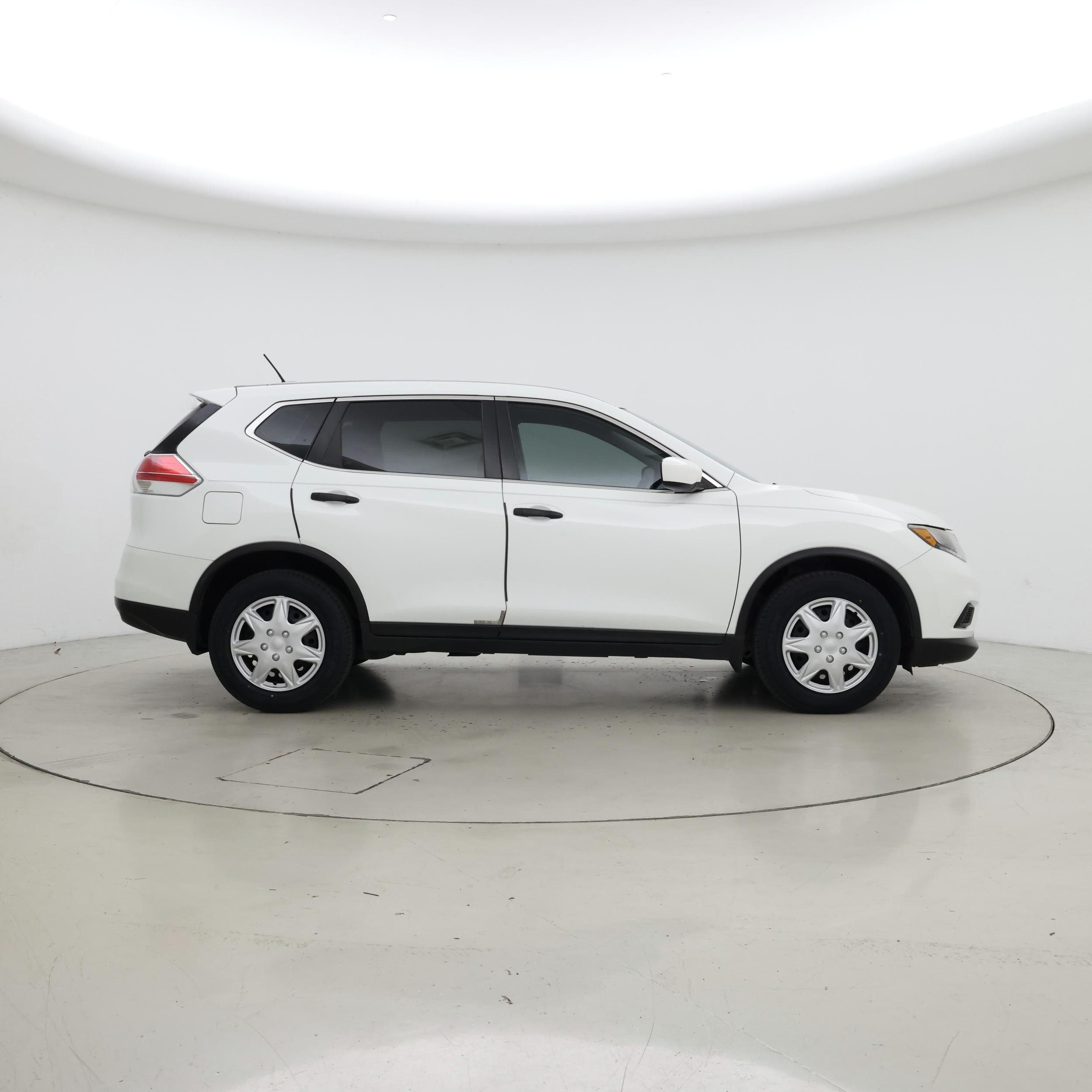 Thumbnail: 2016 Nissan Rogue - 7