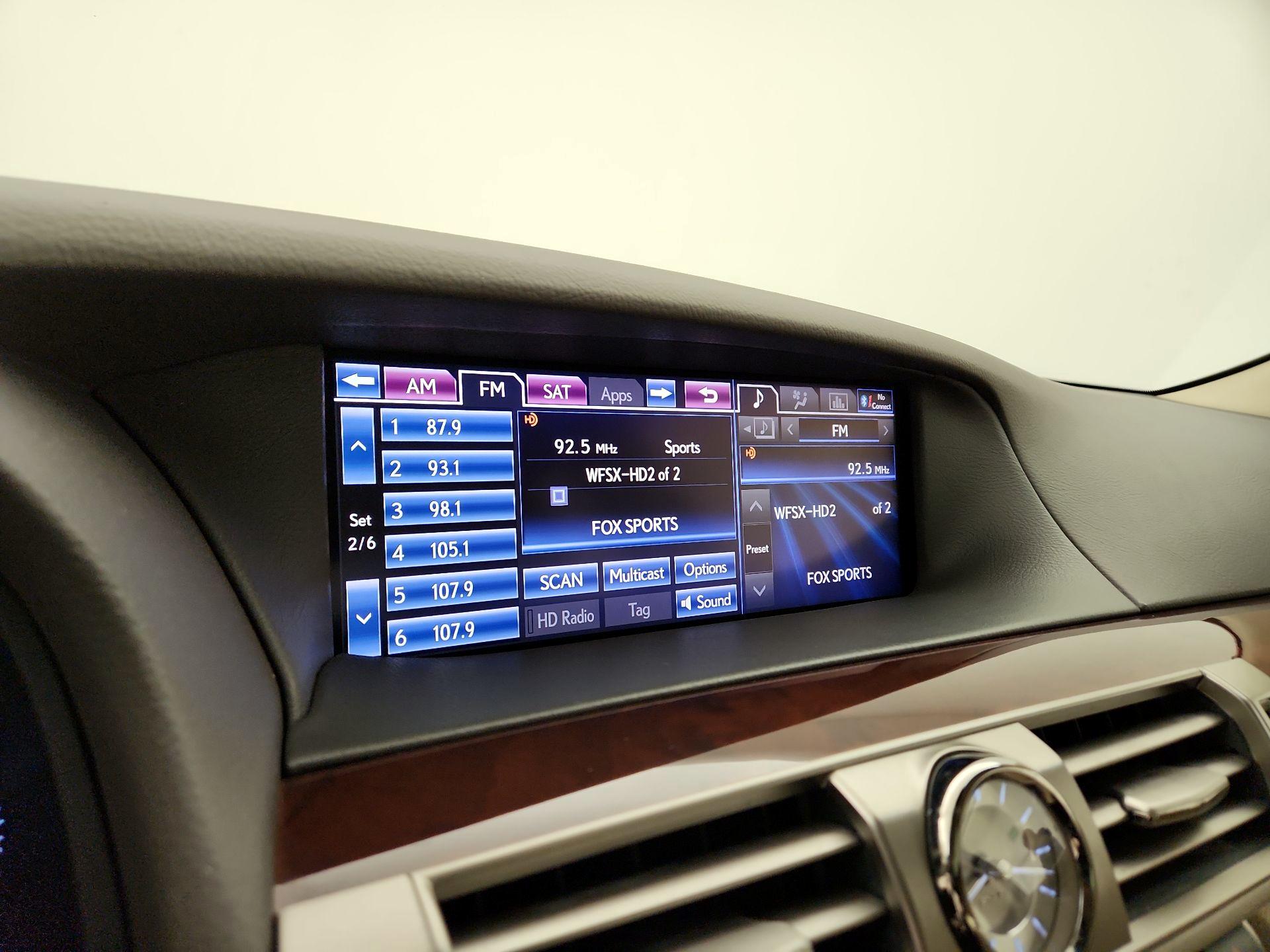 Thumbnail: 2014 Lexus LS - 16