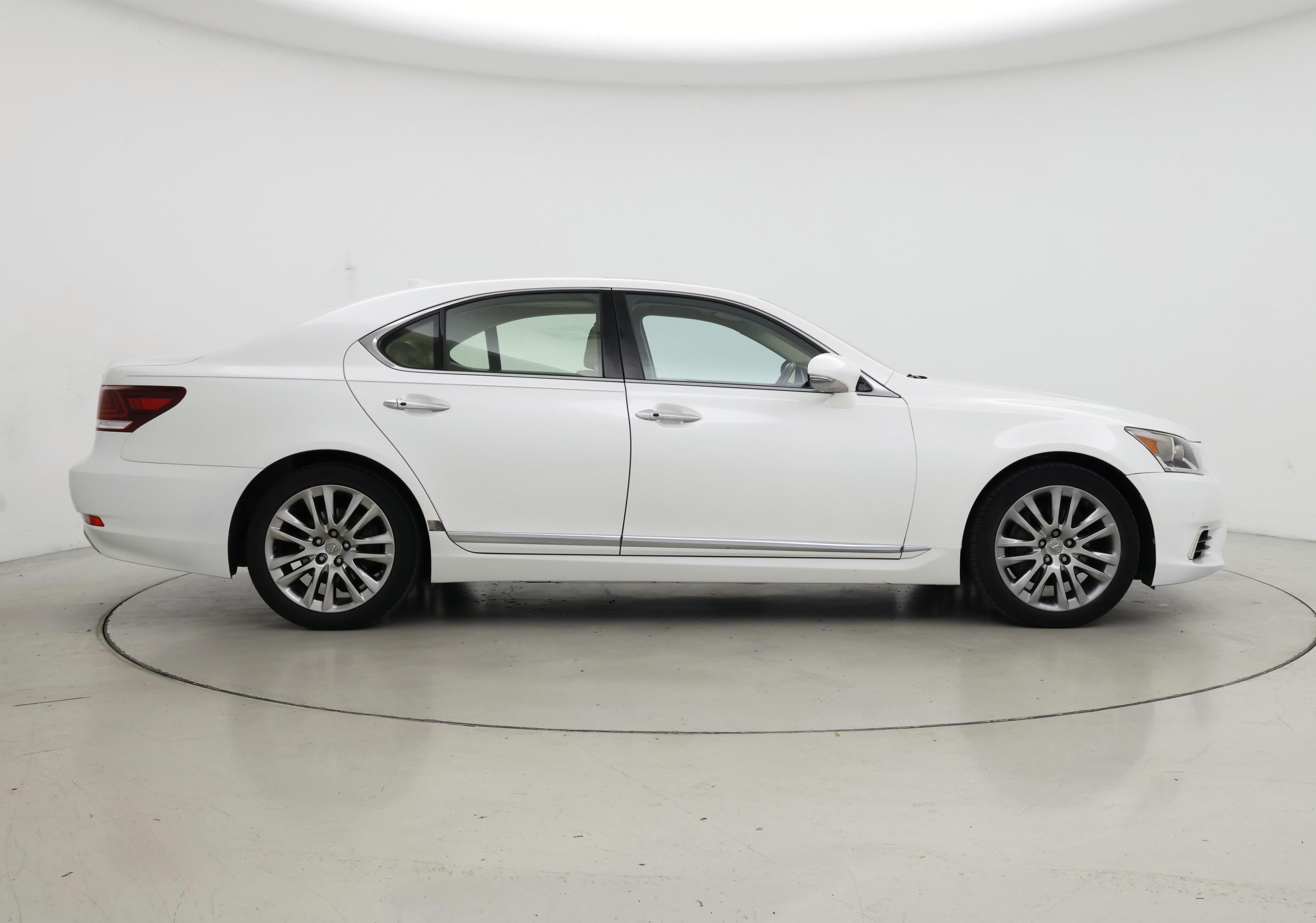 Thumbnail: 2014 Lexus LS - 7