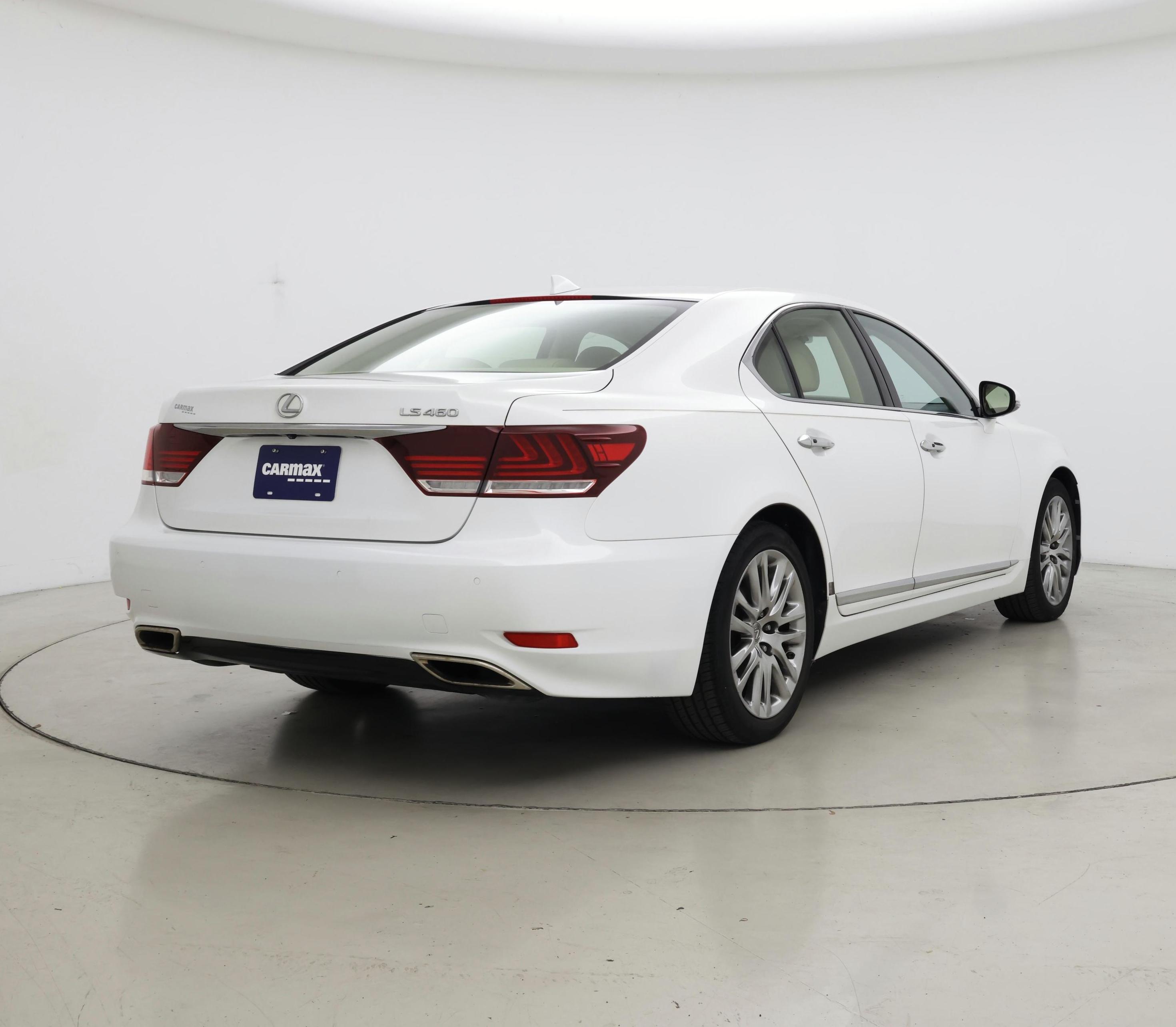 Thumbnail: 2014 Lexus LS - 8