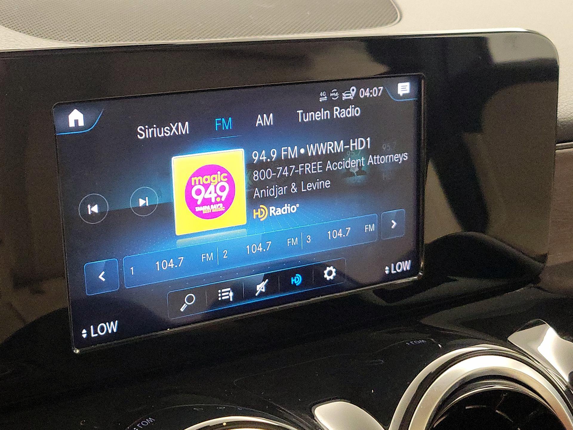 Thumbnail: 2021 Mercedes-Benz GLB - 15