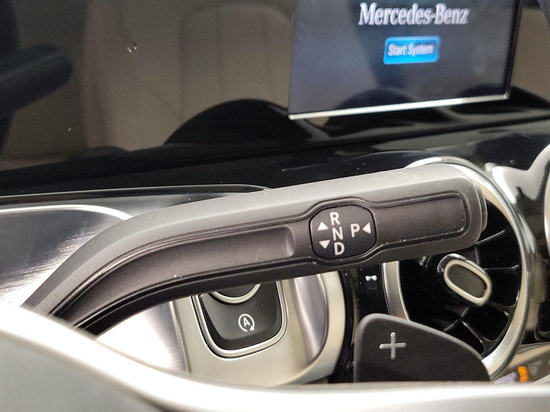 Thumbnail: 2021 Mercedes-Benz GLB - 17