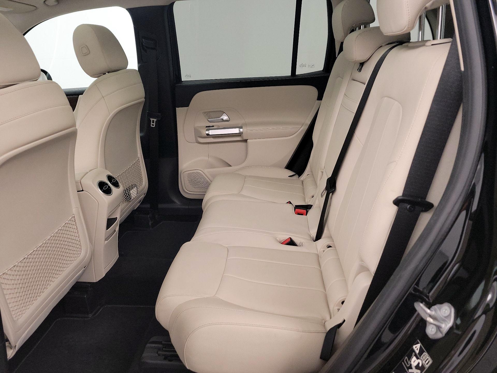 Thumbnail: 2021 Mercedes-Benz GLB - 20