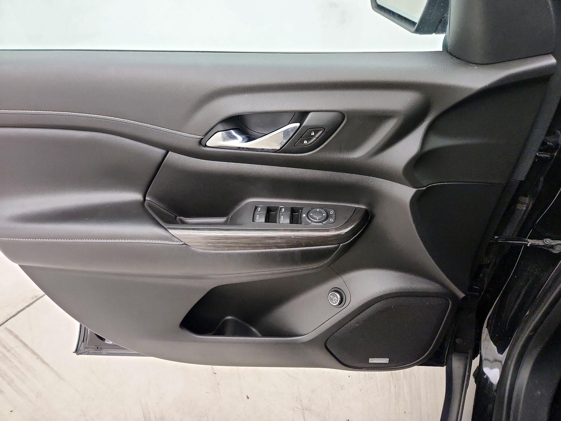 Thumbnail: 2019 GMC Acadia - 12